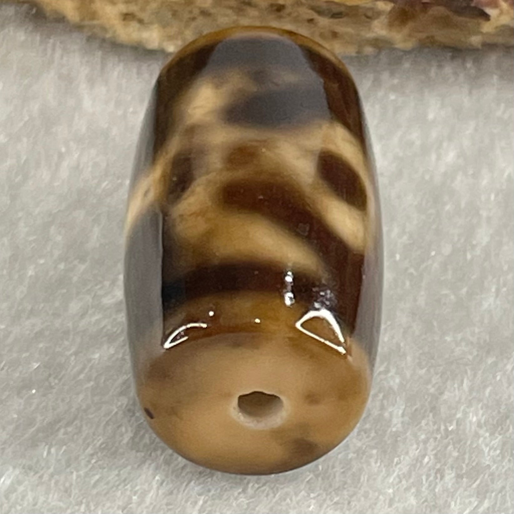 Natural Powerful Tibetan Old Oily Agate Patina Guiren Tairen Human Dzi Bead Totem Amulet Heavenly Master (Tian Zhu) 贵人天诛 4.88g 19.8 by 11.8mm - Huangs Jadeite and Jewelry Pte Ltd