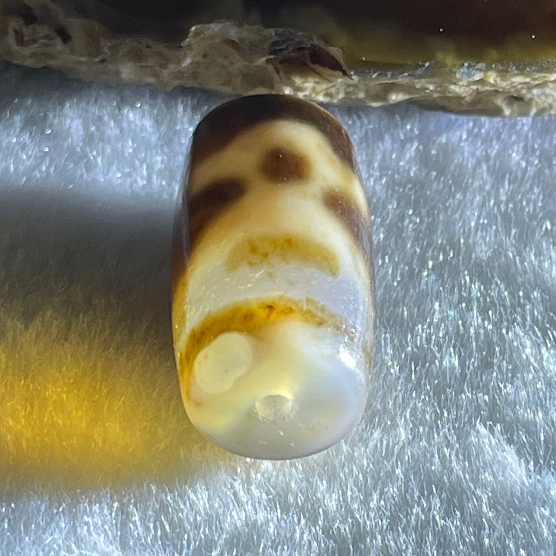 Natural Powerful Tibetan Old Oily Agate Double Cai Shen Dzi Bead Heavenly Master (Tian Zhu) 双财神长天珠 4.86g 20.1 by 11.8mm - Huangs Jadeite and Jewelry Pte Ltd