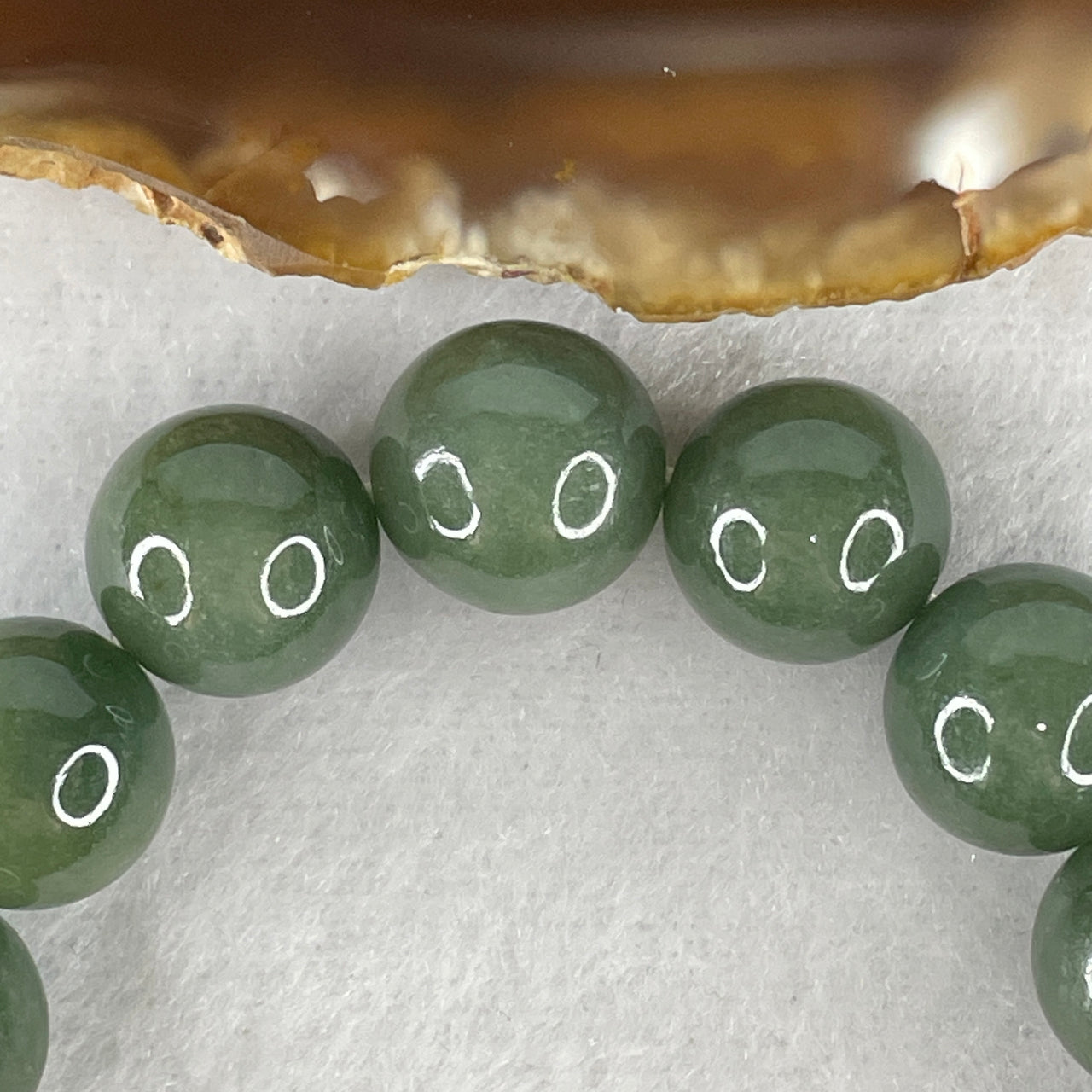 Natural Type A Green Jadeite Beads Bracelet 53.98g 15.5cm 12.7mm 16 Beads