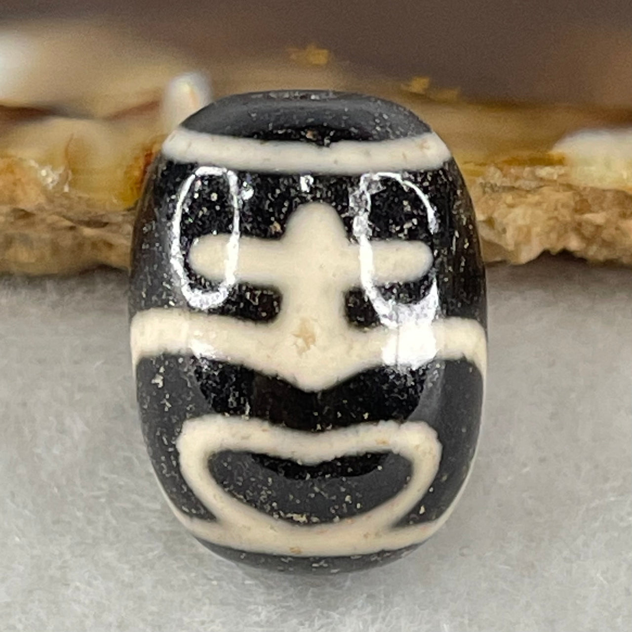 Natural Powerful Tibetan Old Oily Agate Double Nectar Vessel Dzi Bead Heavenly Master (Tian Zhu) 花蜜容器眼天珠 4.76g 17.7 by 13.1mm - Huangs Jadeite and Jewelry Pte Ltd