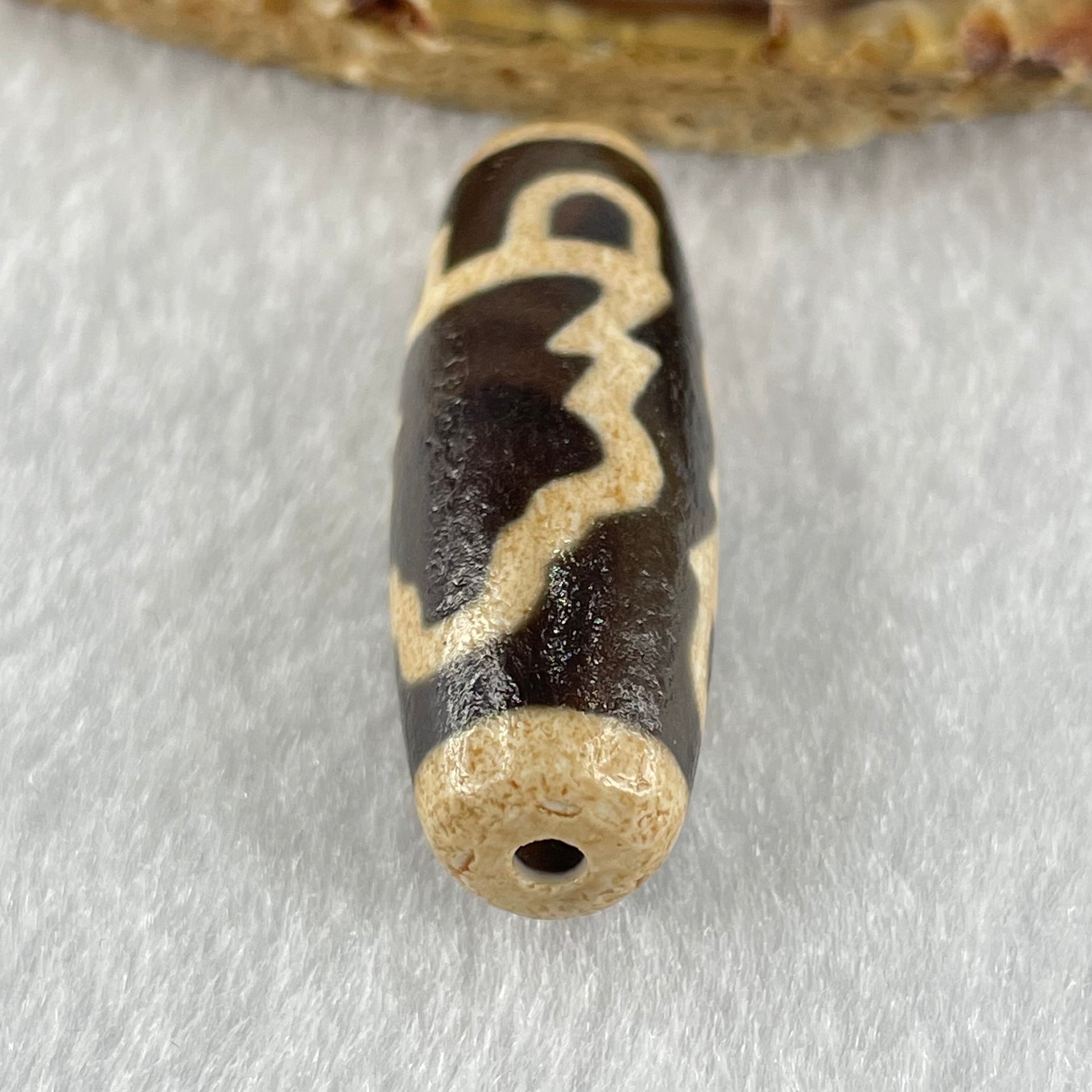 Natural Powerful Tibetan Old Oily Agate Full Body Zha Ji La Mu Female Cai Shen God of Fortune Zakiram Dzi Bead Heavenly Master (Tian Zhu) 扎基拉姆天珠 10.53g 39.1 by 13.2mm - Huangs Jadeite and Jewelry Pte Ltd