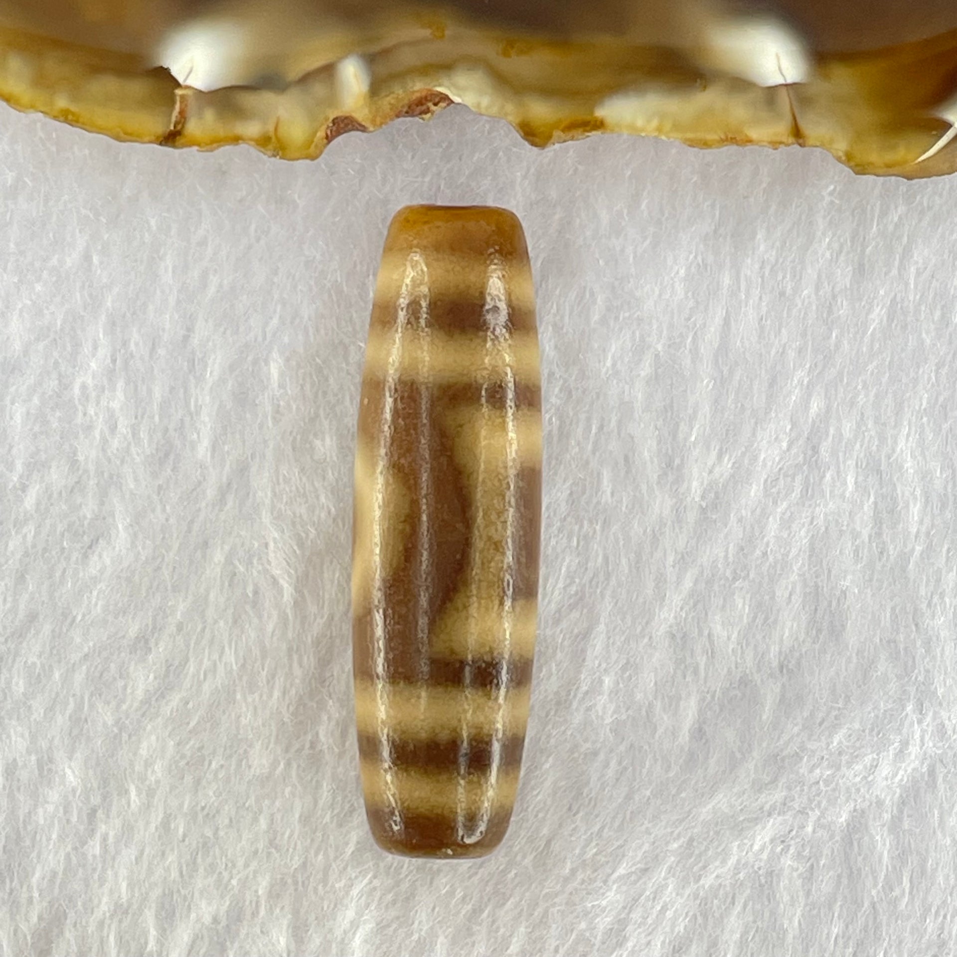 Natural Powerful Tibetan Old Oily Agate Sky Door Serenity 1 Eye Dzi Bead Heavenly Master (Tian Zhu) 一眼天诛 7.74g 38.8 by 11.5mm - Huangs Jadeite and Jewelry Pte Ltd