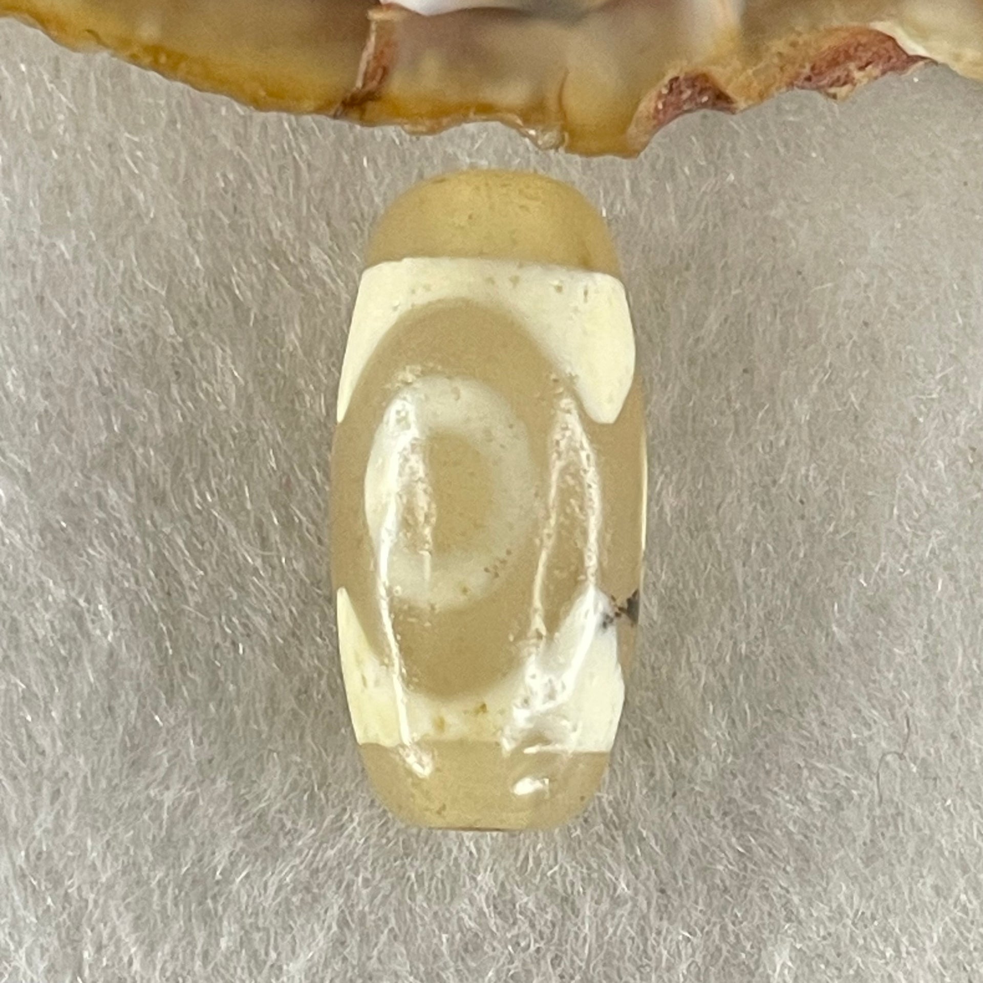 Natural Powerful Tibetan Old Oily Agate 3 Eyes Dzi Bead Heavenly Master (Tian Zhu) 三眼天诛 2.71g 20.1 by 9.8mm - Huangs Jadeite and Jewelry Pte Ltd