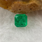 Natural Colombia Green Emerald (Beryl) Cut-Cornered Rectangular step cut 0.55ct 4.8 by 4.8 by 3.4mm - Huangs Jadeite and Jewelry Pte Ltd