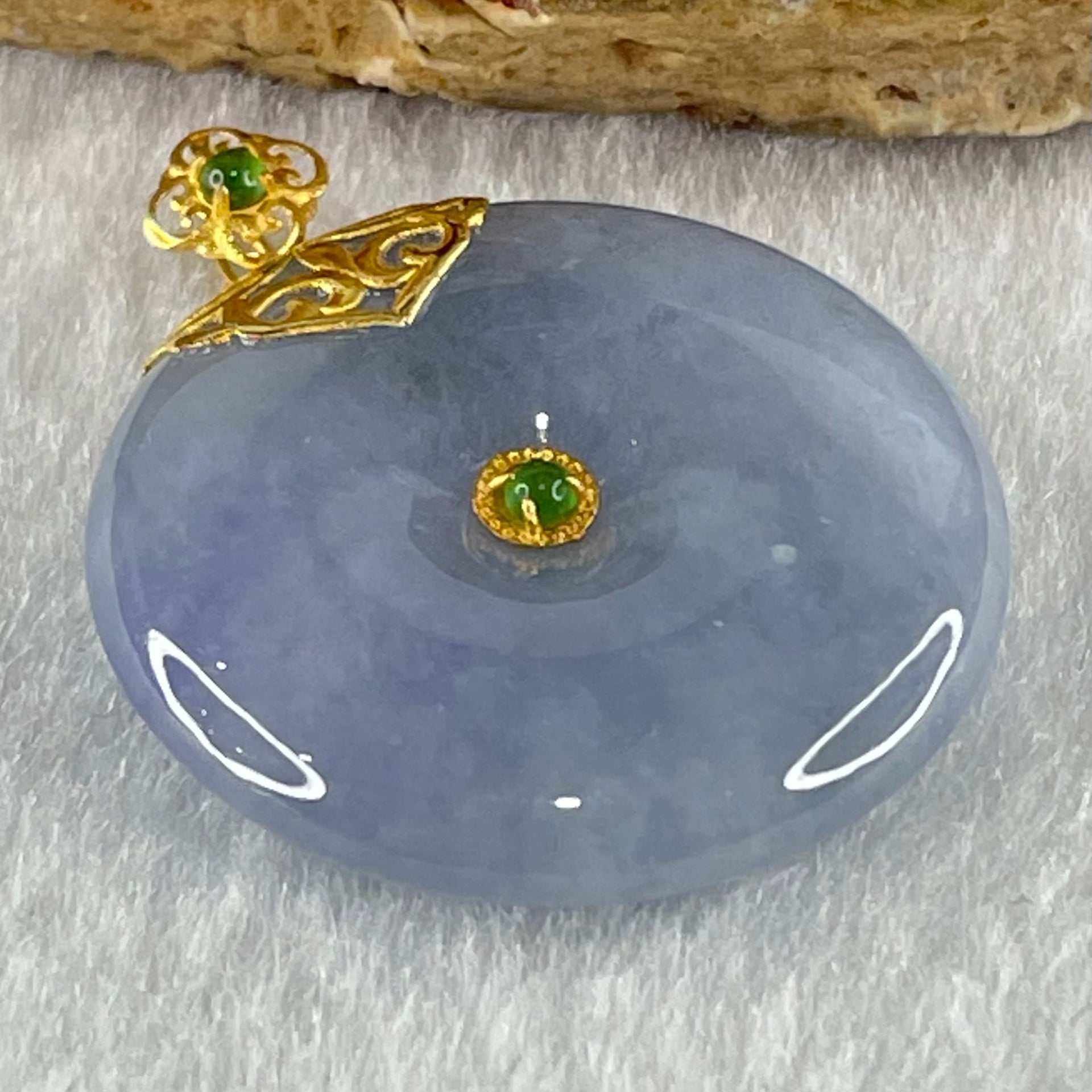 Type A Deep Intense Lavender Jadeite Ping An Kou Donut in 18K Yellow Gold AU750 Clasps 8.51g 26.0 by 5.8mm - Huangs Jadeite and Jewelry Pte Ltd