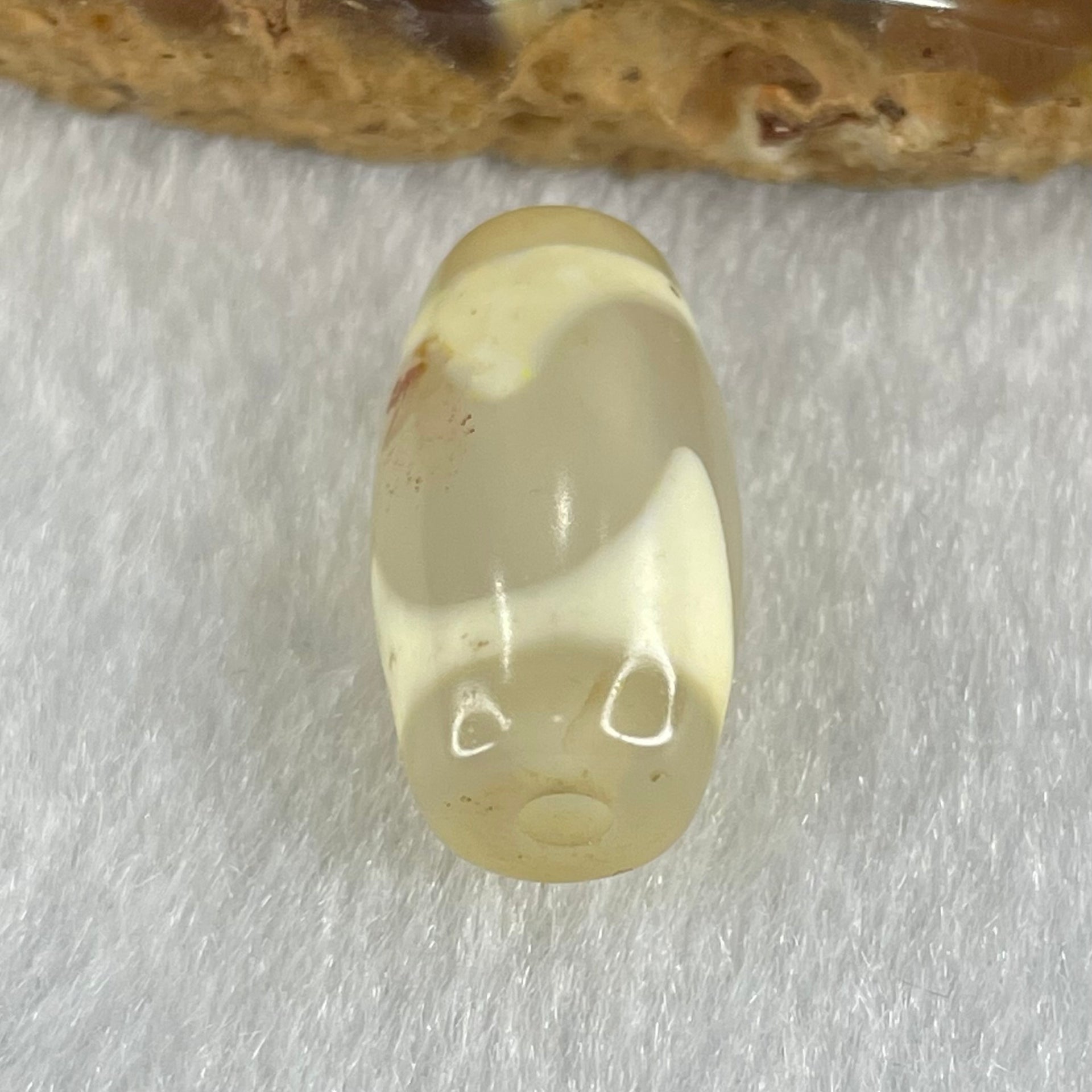 Natural Powerful Tibetan Old Oily Agate Tiger Tooth Daluo Dzi Bead Heavenly Master (Tian Zhu) 虎呀天诛 3.18g 20.1 by 10.4mm - Huangs Jadeite and Jewelry Pte Ltd