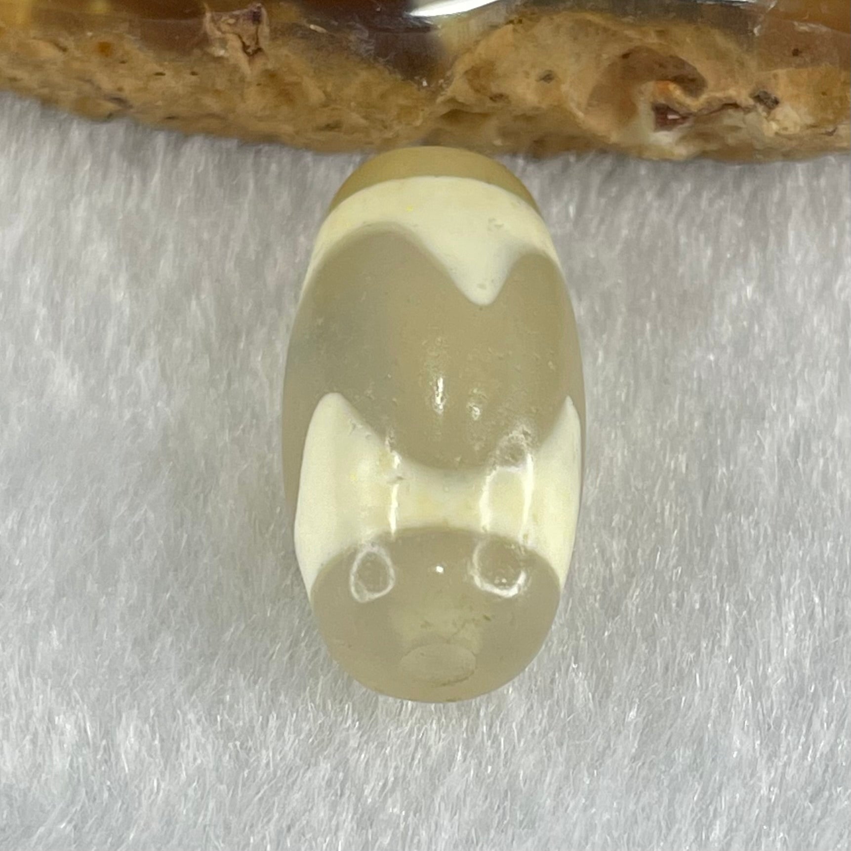 Natural Powerful Tibetan Old Oily Agate Tiger Tooth Daluo Dzi Bead Heavenly Master (Tian Zhu) 虎呀天诛 3.09g 20.2 by 10.3mm - Huangs Jadeite and Jewelry Pte Ltd