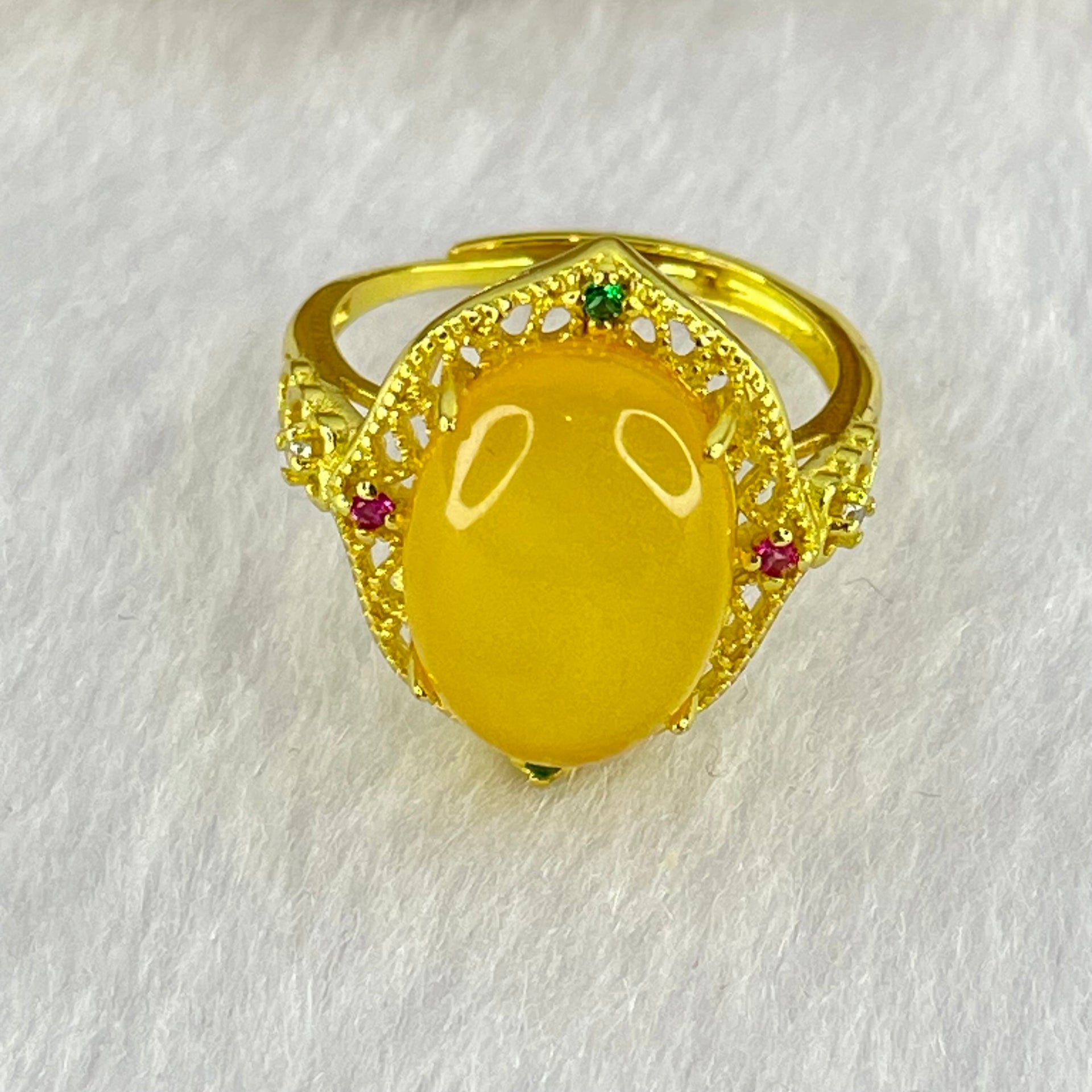 Natural Yellow Butterscotch Amber in S925 Sliver Gold Color Ring (Adjustable Size) 2.43g 2.43g 14.0 by 10.2 by 6.0mm - Huangs Jadeite and Jewelry Pte Ltd