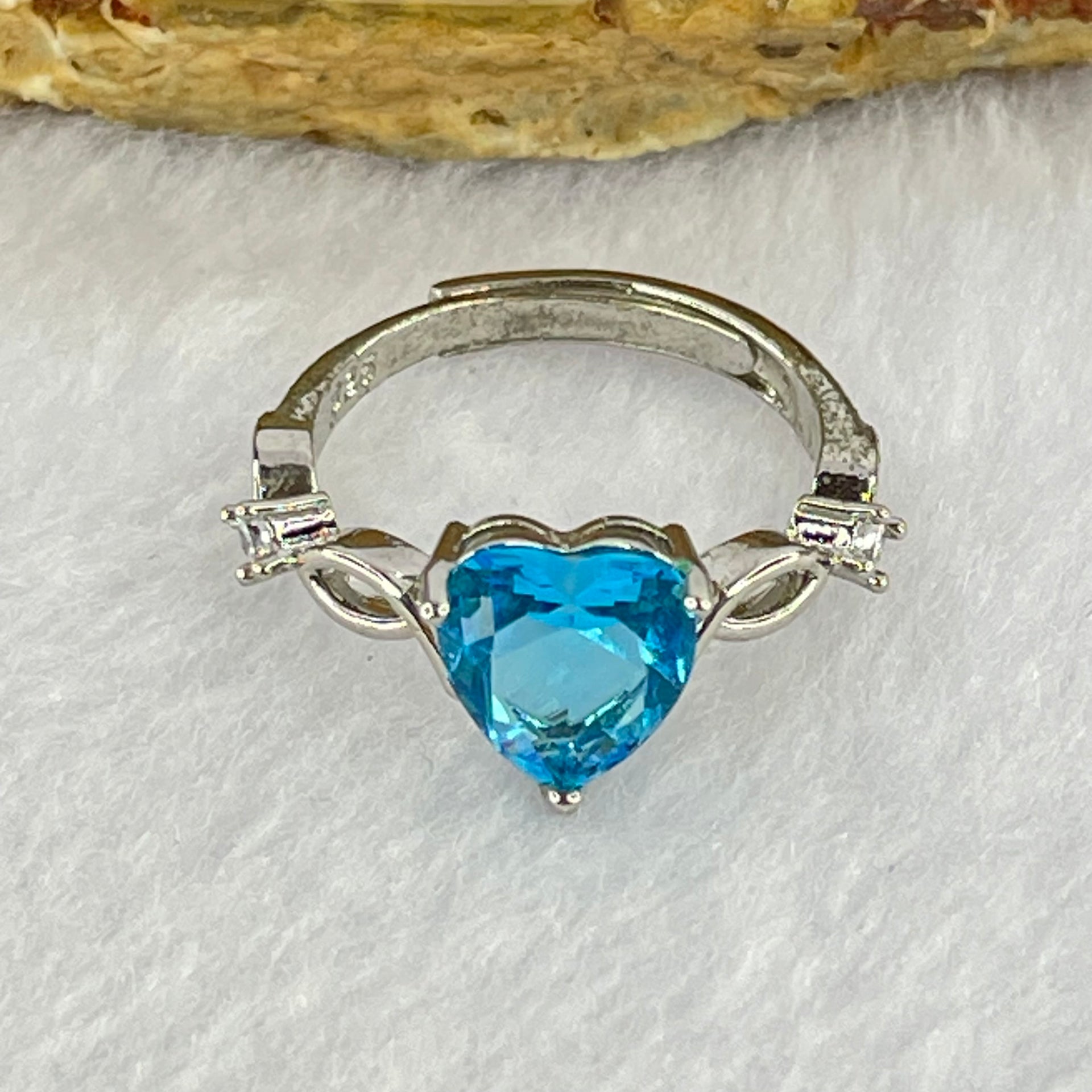 Blue Cubic Zirconia in S925 Sliver Ring (Adjustable Size) 2.07g 8.7 by 7.1 by 5.0mm - Huangs Jadeite and Jewelry Pte Ltd