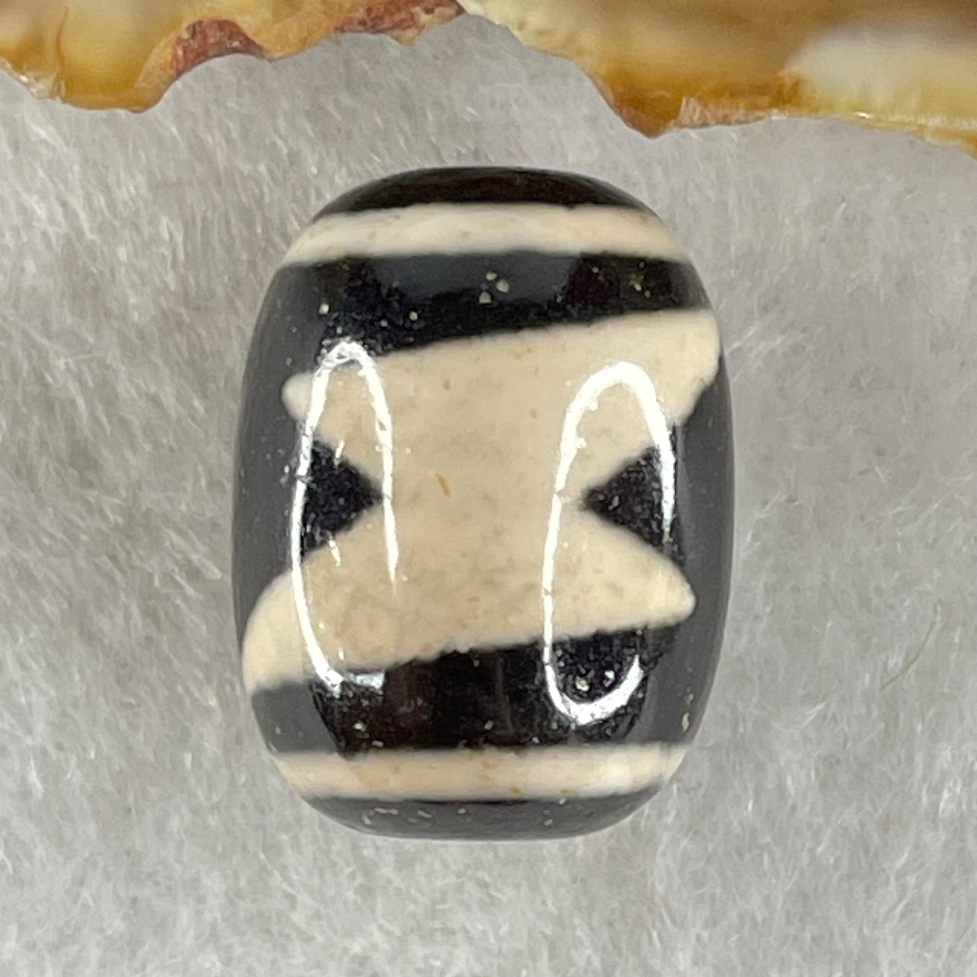 Natural Powerful Tibetan Old Oily Agate 5 Eyes Lightning Dzi Bead Heavenly Master (Tian Zhu) 五眼闪电天珠 4.84g 17.6 by 13.4mm - Huangs Jadeite and Jewelry Pte Ltd