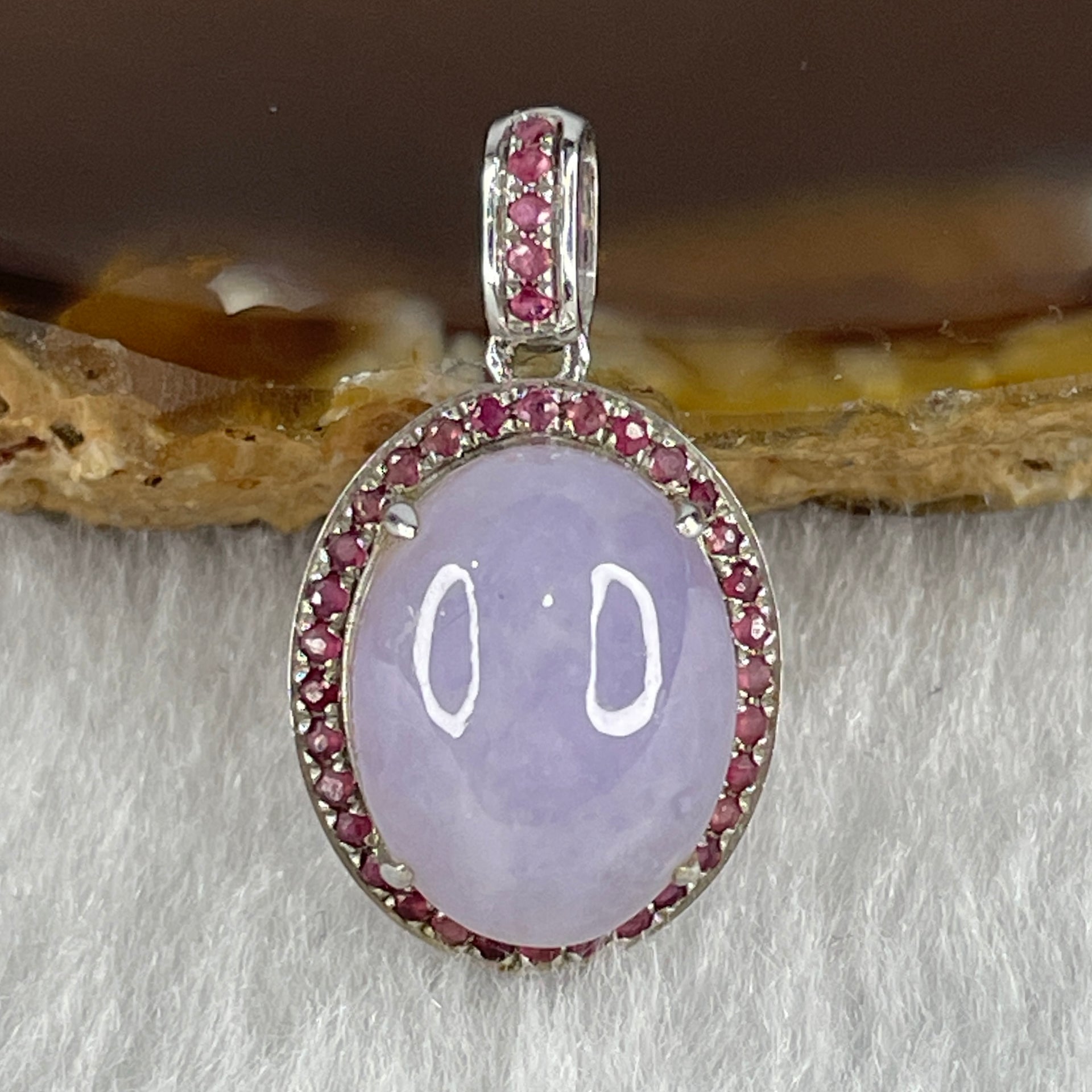 High Grade Natural Type A Bright Lavender Jadeite Cabouchon Oval Shape Pendant in 18K AU750 White Gold with Natural Pink Sapphires 2.97g 13.3 by 10.4 by 6.0mm - Huangs Jadeite and Jewelry Pte Ltd