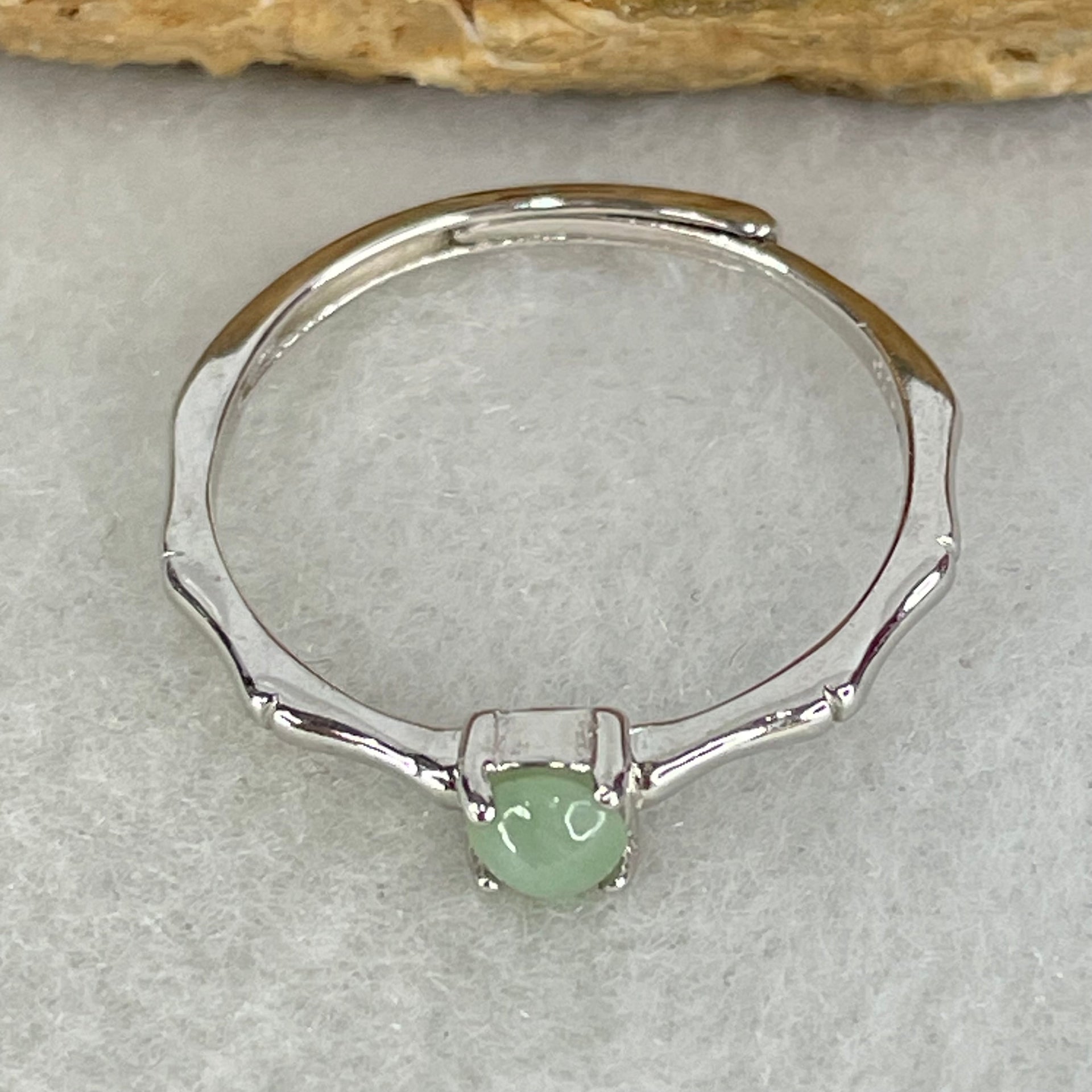 Type A Apple Green Cabochon Jadeite in S925 Sliver Bamboo Ring (Adjustable Size) 1.07g 3.8 by 2.5mm - Huangs Jadeite and Jewelry Pte Ltd