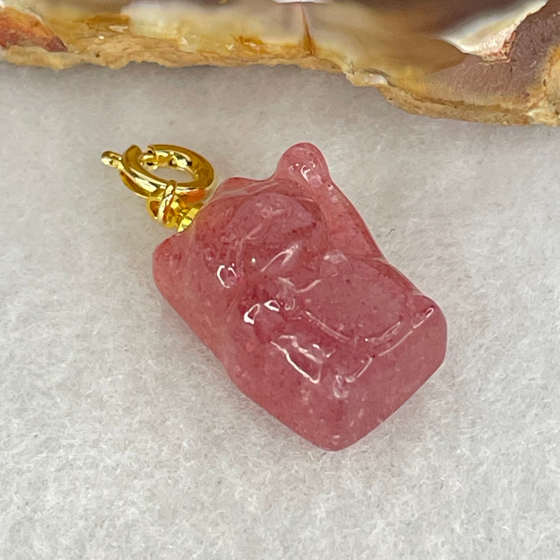 Natural Strawberry Quartz Fortune Cat Charm 3.19g 16.9 by 12.6 by 9.1mm - Huangs Jadeite and Jewelry Pte Ltd