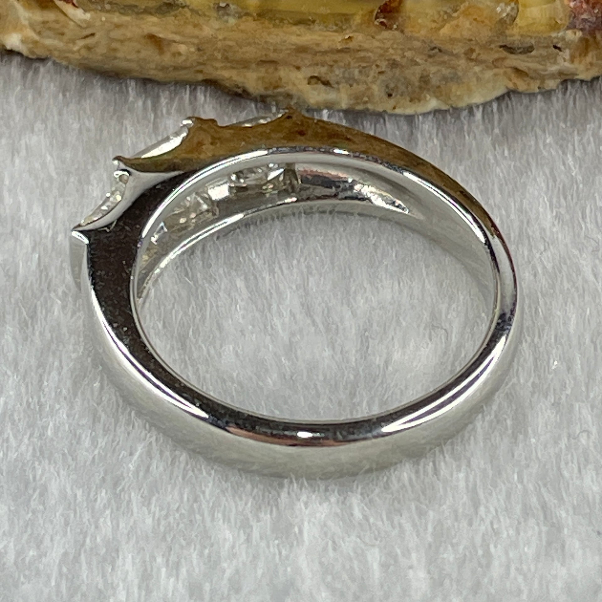 High Grade Natural Diamonds 1.0ct Platinum PT900 Ring Total 7.28g US6 HK13 EU52 Inner Diameter 16.5mm - Huangs Jadeite and Jewelry Pte Ltd