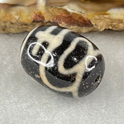 Natural Powerful Tibetan Old Oily Agate Double Nectar Vessel Dzi Bead Heavenly Master (Tian Zhu) 花蜜容器眼天珠 4.75g 17.8 by 13.3mm - Huangs Jadeite and Jewelry Pte Ltd