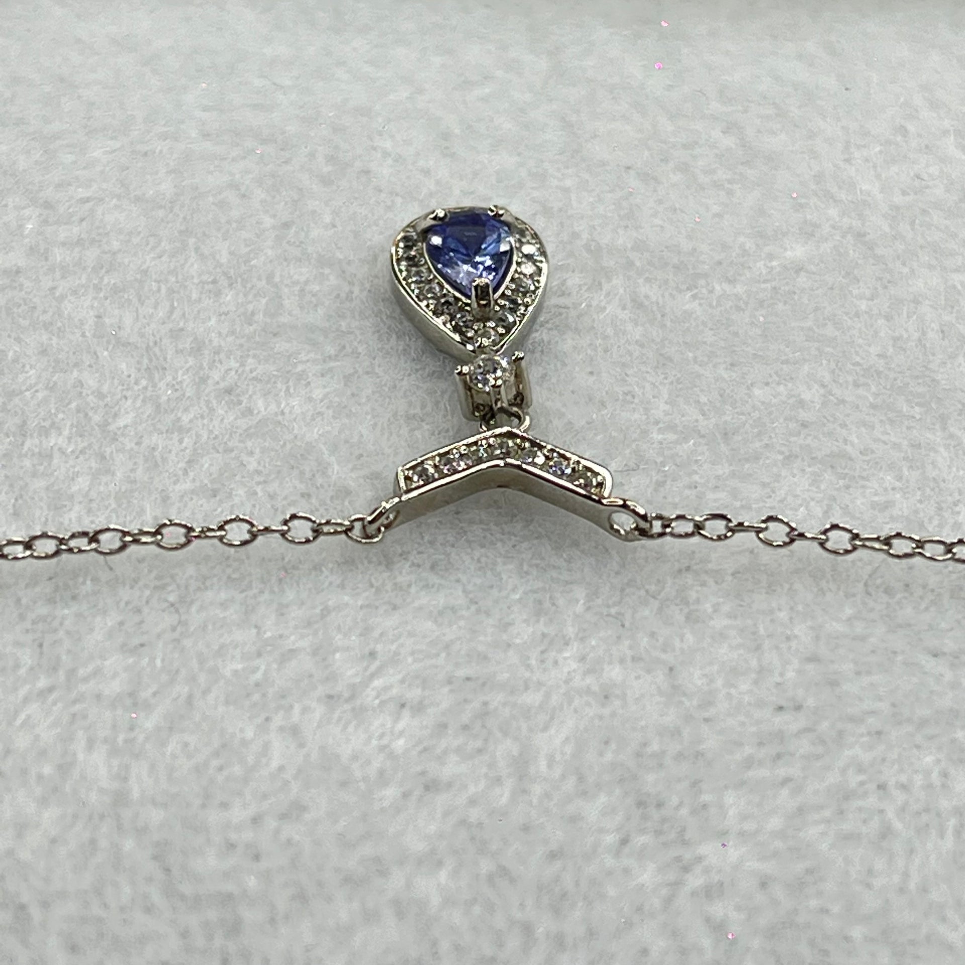 Natural Blue Topaz in S925 Sliver Necklace 2.29g 6.2 by 4.6 by 3.4mm - Huangs Jadeite and Jewelry Pte Ltd