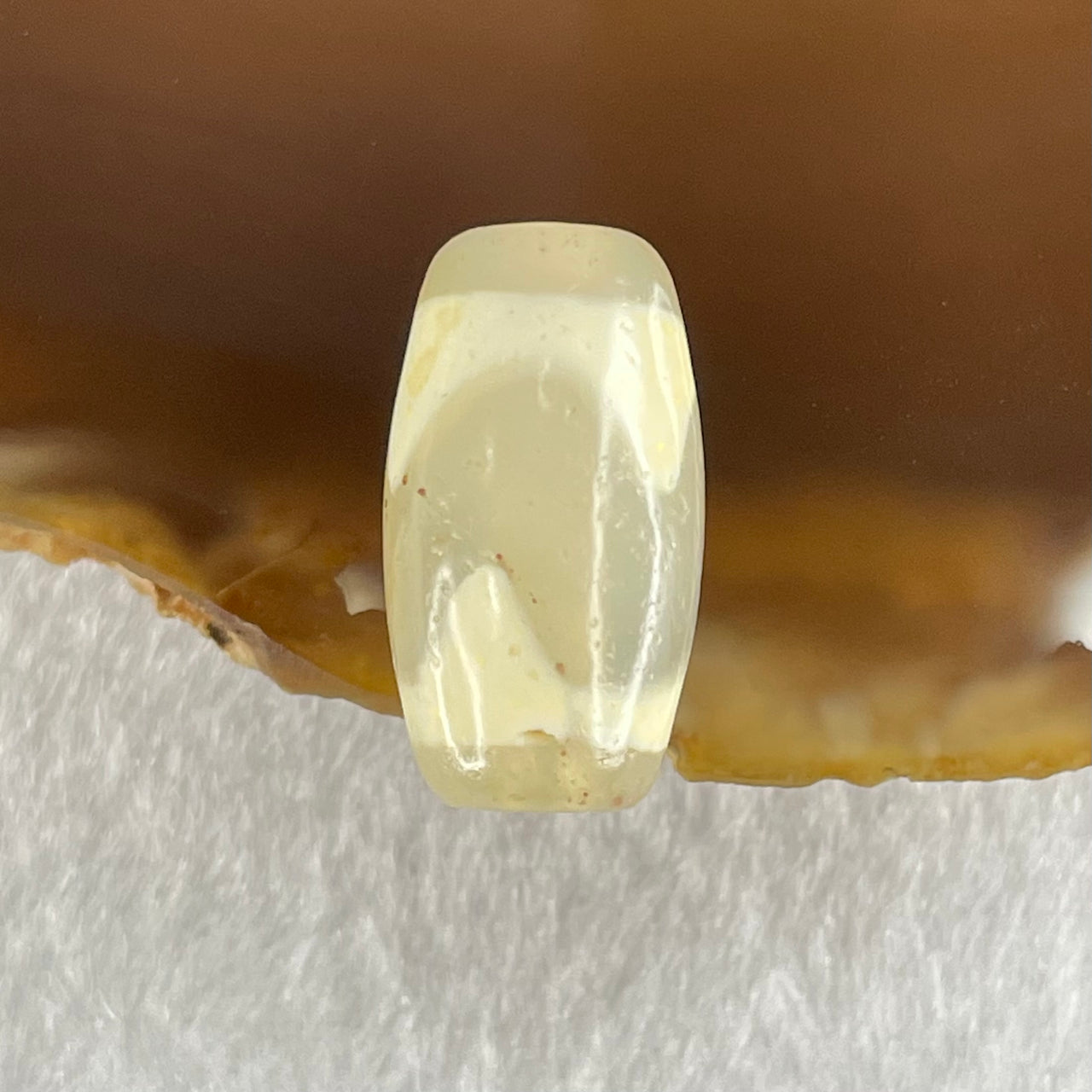 Natural Powerful Tibetan Old Oily Agate Tiger Tooth Daluo Dzi Bead Heavenly Master (Tian Zhu) 虎呀天诛 3.24g 19.5 by 10.8mm - Huangs Jadeite and Jewelry Pte Ltd