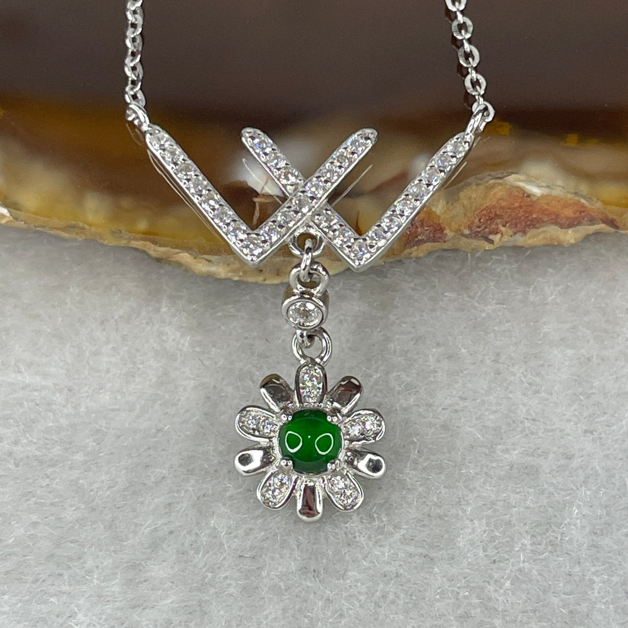 Natural Type A Icy Deep Green Omphacite Jadeite Flower Necklace | S925 Sterling Silver Adjustable 44-48cm Midnight Imperial Blossom Choker (2.56g 3.9x1.5mm)