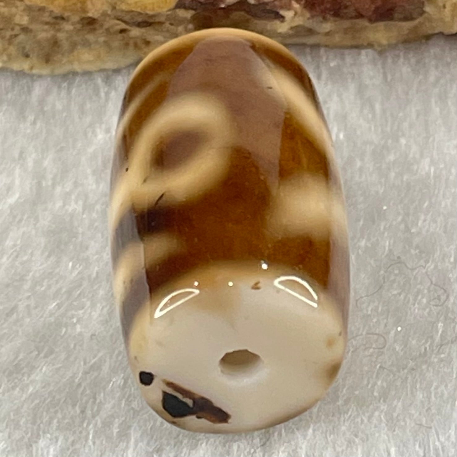 Natural Powerful Tibetan Old Oily Agate Patina Guiren Tairen Human Dzi Bead Totem Amulet Heavenly Master (Tian Zhu) 贵人天诛 4.99g 19.7 by 11.8mm - Huangs Jadeite and Jewelry Pte Ltd