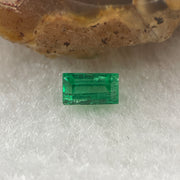 Natural Colombia Green Emerald (Beryl) Cut-Cornered Rectangular step cut 0.56ct 6.0 by 3.6 by 3.2mm - Huangs Jadeite and Jewelry Pte Ltd