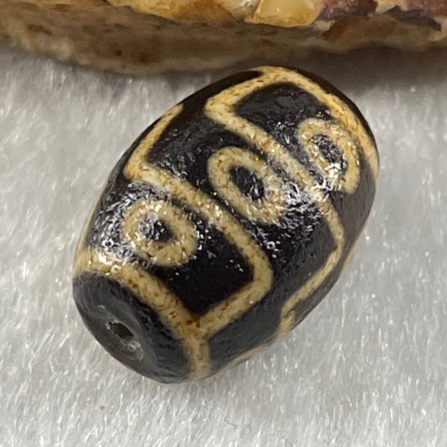 Natural Powerful Tibetan Old Oily Agate 9 Eyes Dzi Bead Heavenly Master (Tian Zhu) 九眼天诛 2.14g 14.1 by 10.3mm - Huangs Jadeite and Jewelry Pte Ltd
