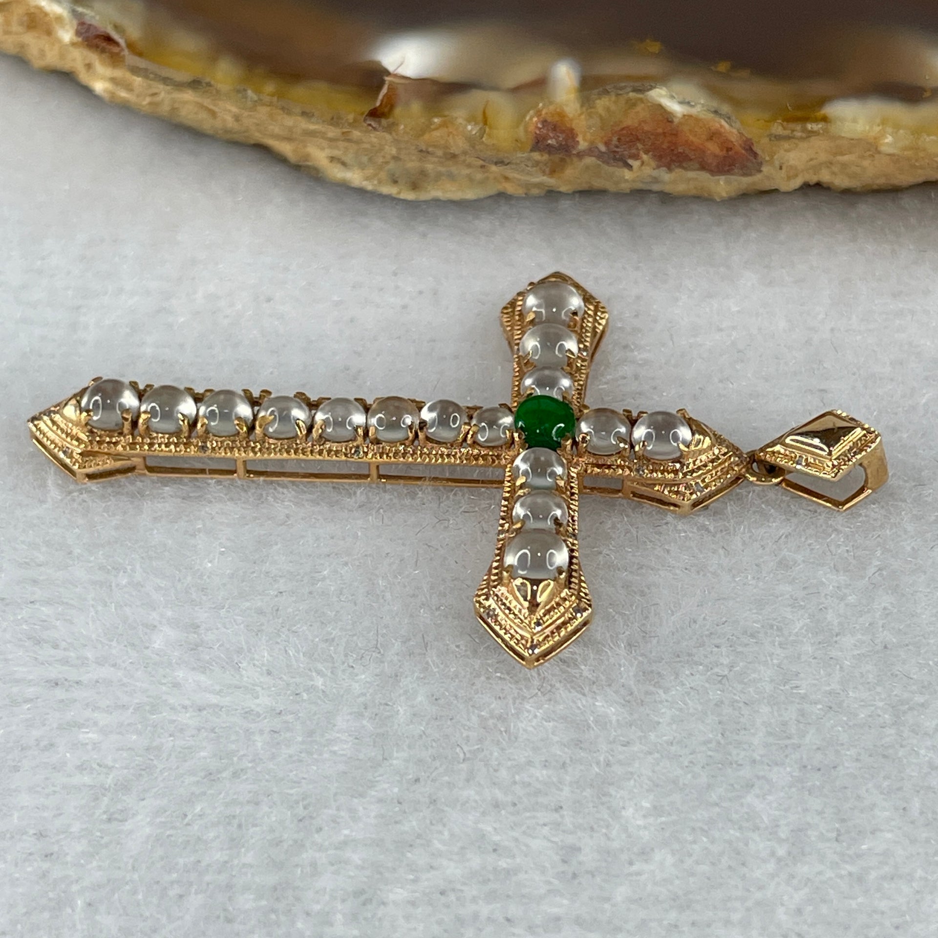 Type A Burmese Jade Jadeite 18k Rose Gold Cross 2.82g 45.9 by 27.8 by 4.6mm - Huangs Jadeite and Jewelry Pte Ltd