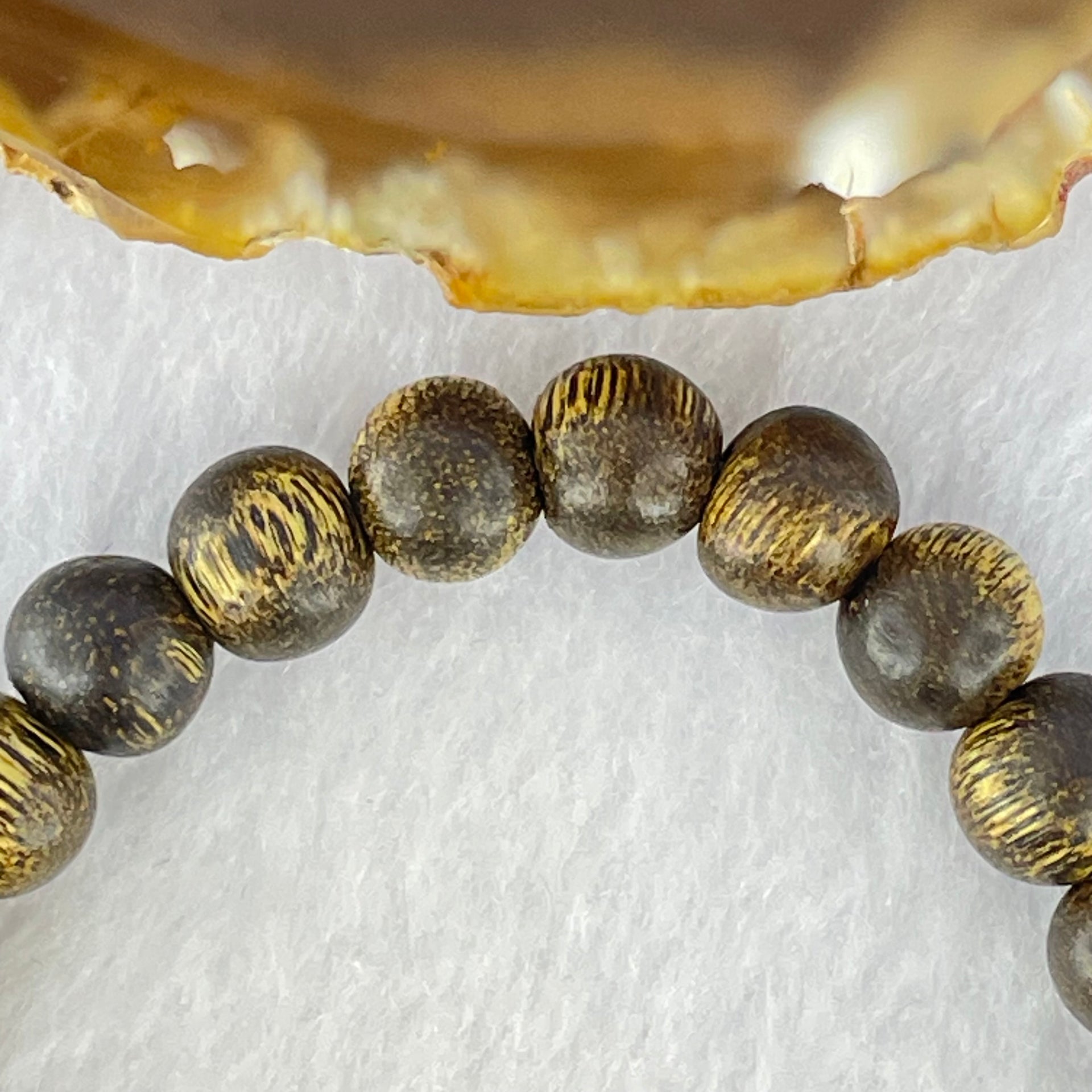 Natural Wild Vietnam Lu Qi Nan Agarwood Beads Bracelet 天然野生越南鹿其南沉香珠手镯 7.15g 17.5cm 9.0mm 26 Beads - Huangs Jadeite and Jewelry Pte Ltd