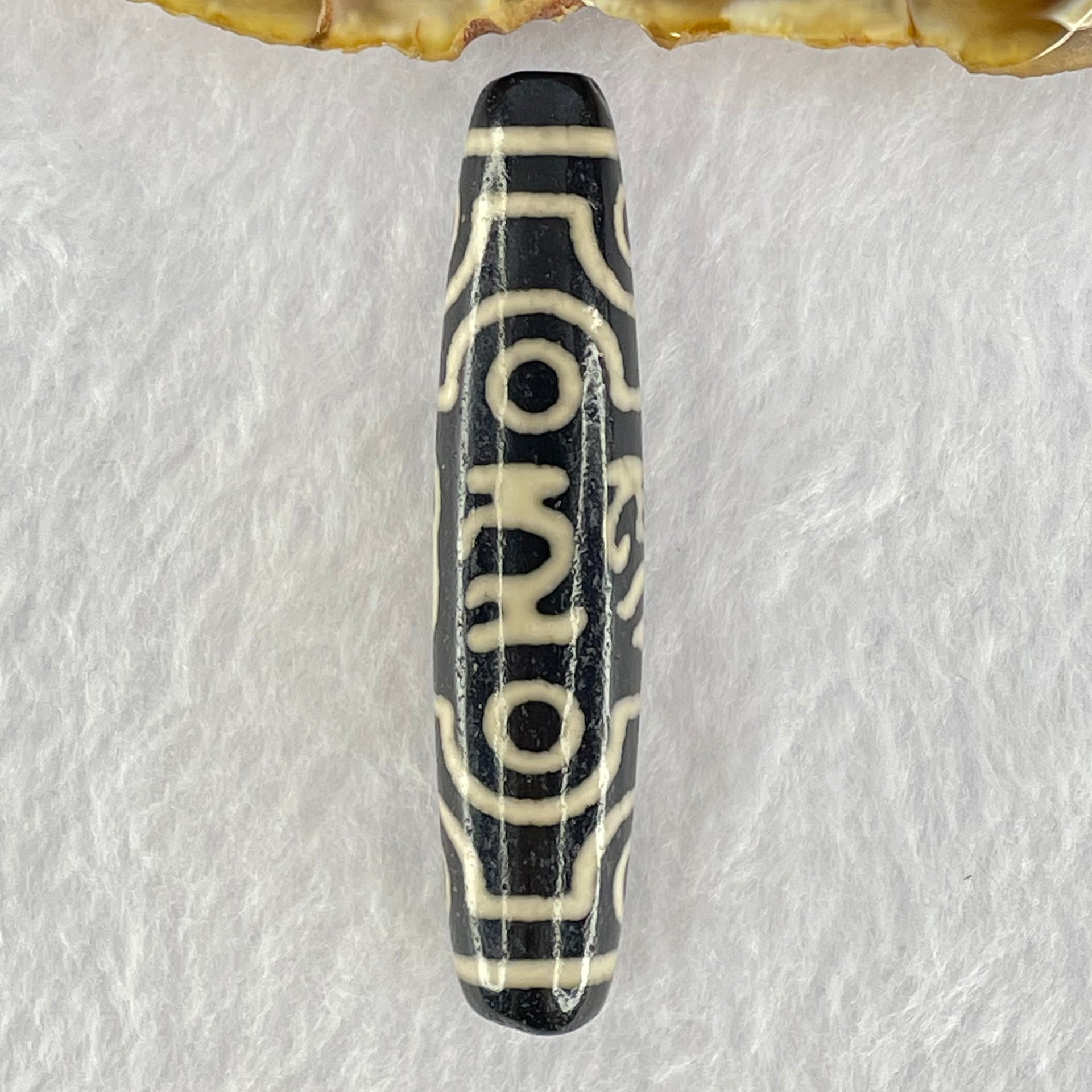 Natural Powerful Tibetan Old Oily Agate 8 Eyes Om Mani Padme Hum Dzi Bead Heavenly Master (Tian Zhu) 六字箴言八眼天珠 15.32g 58.6 by 13.2mm - Huangs Jadeite and Jewelry Pte Ltd