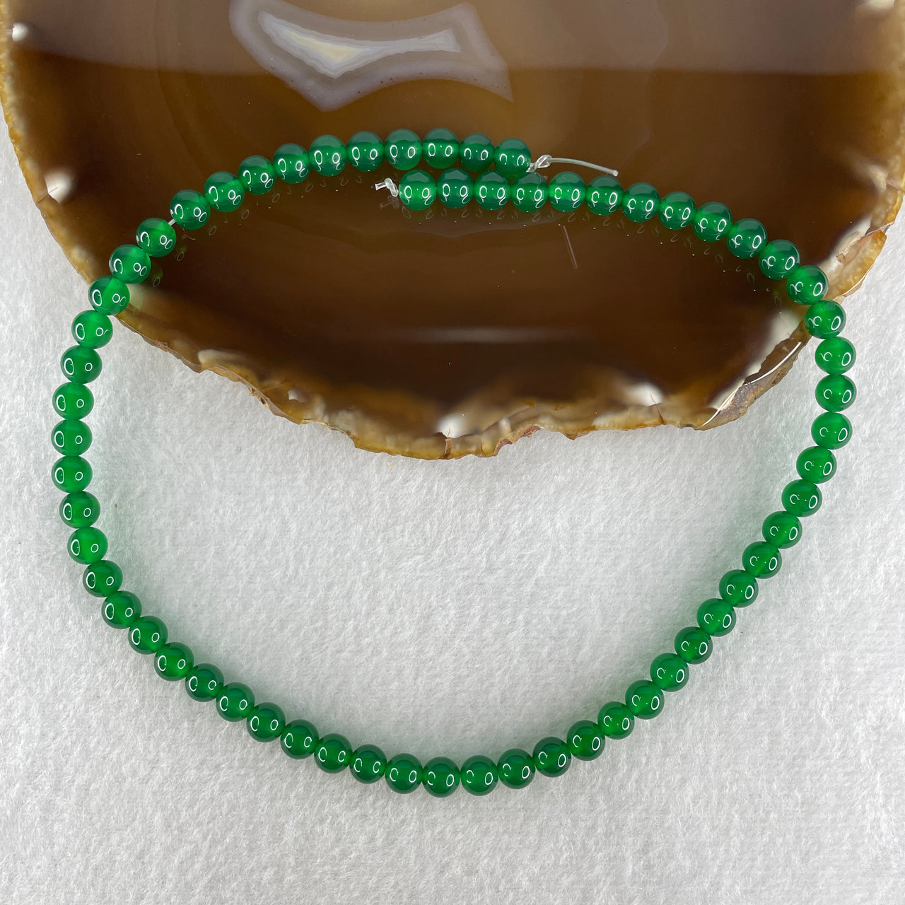 Certified Natural Green Agate Chalcedony Beads Loose Beads for Bracelet 20.23g 38cm 6.4mm 62 Beads