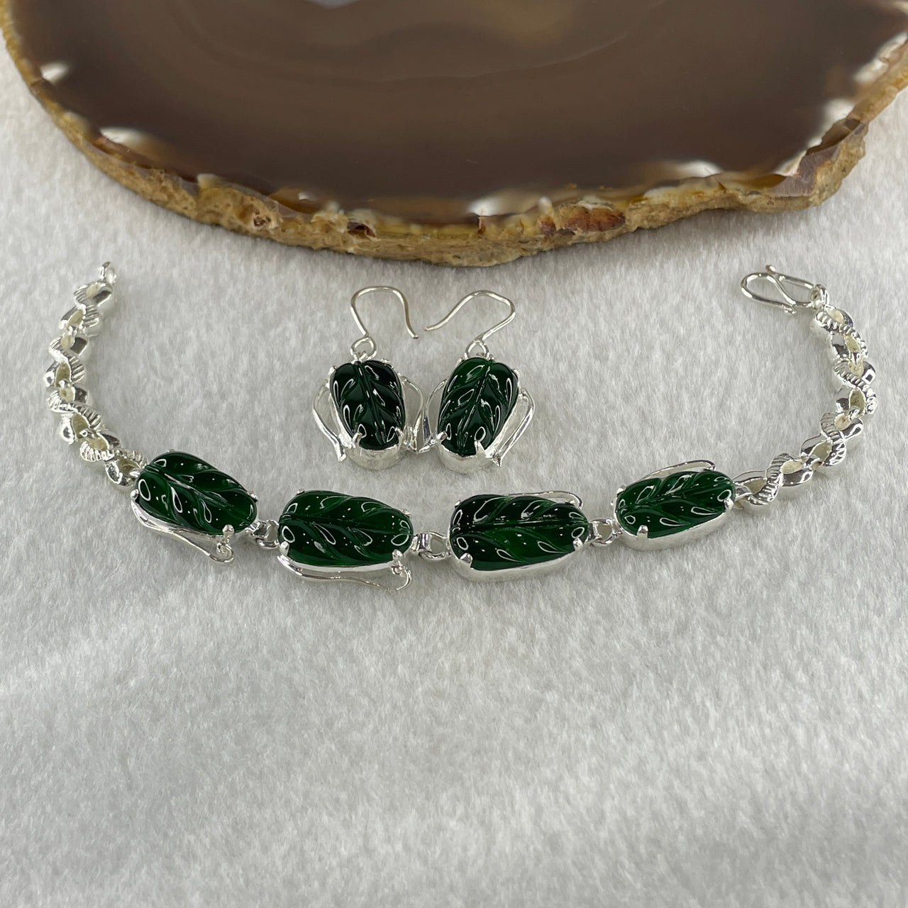 Type A Natural Semi Icy Bright Green Jadeite Leaf Stone for Setting each about 17.1 by 10.3 by 2.5mm (On Silver Earrings 5.41g and Bracelet 16.83g Mold) - Huangs Jadeite and Jewelry Pte Ltd