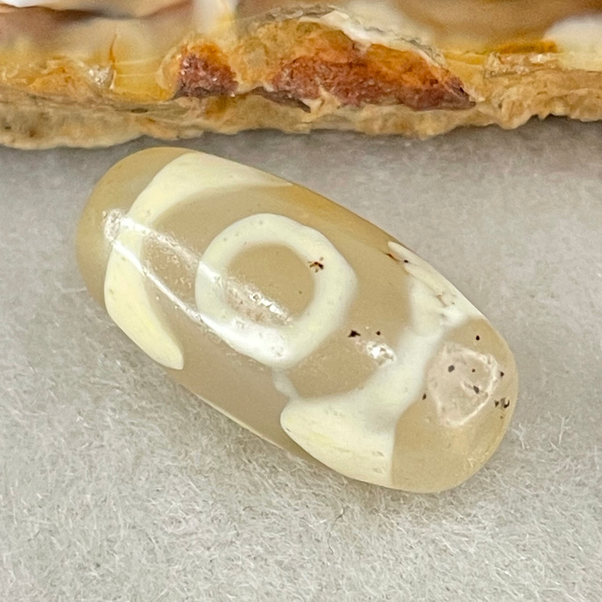 Natural Powerful Tibetan Old Oily Agate 3 Eyes Dzi Bead Heavenly Master (Tian Zhu) 三眼天诛 2.96g 20.2 by 10.0mm - Huangs Jadeite and Jewelry Pte Ltd