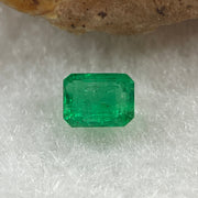Natural Colombia Vivid Green Emerald (Beryl) Cut-Cornered Rectangular Step cut 0.43ct 4.9 by 3.8 by 2.6mm - Huangs Jadeite and Jewelry Pte Ltd