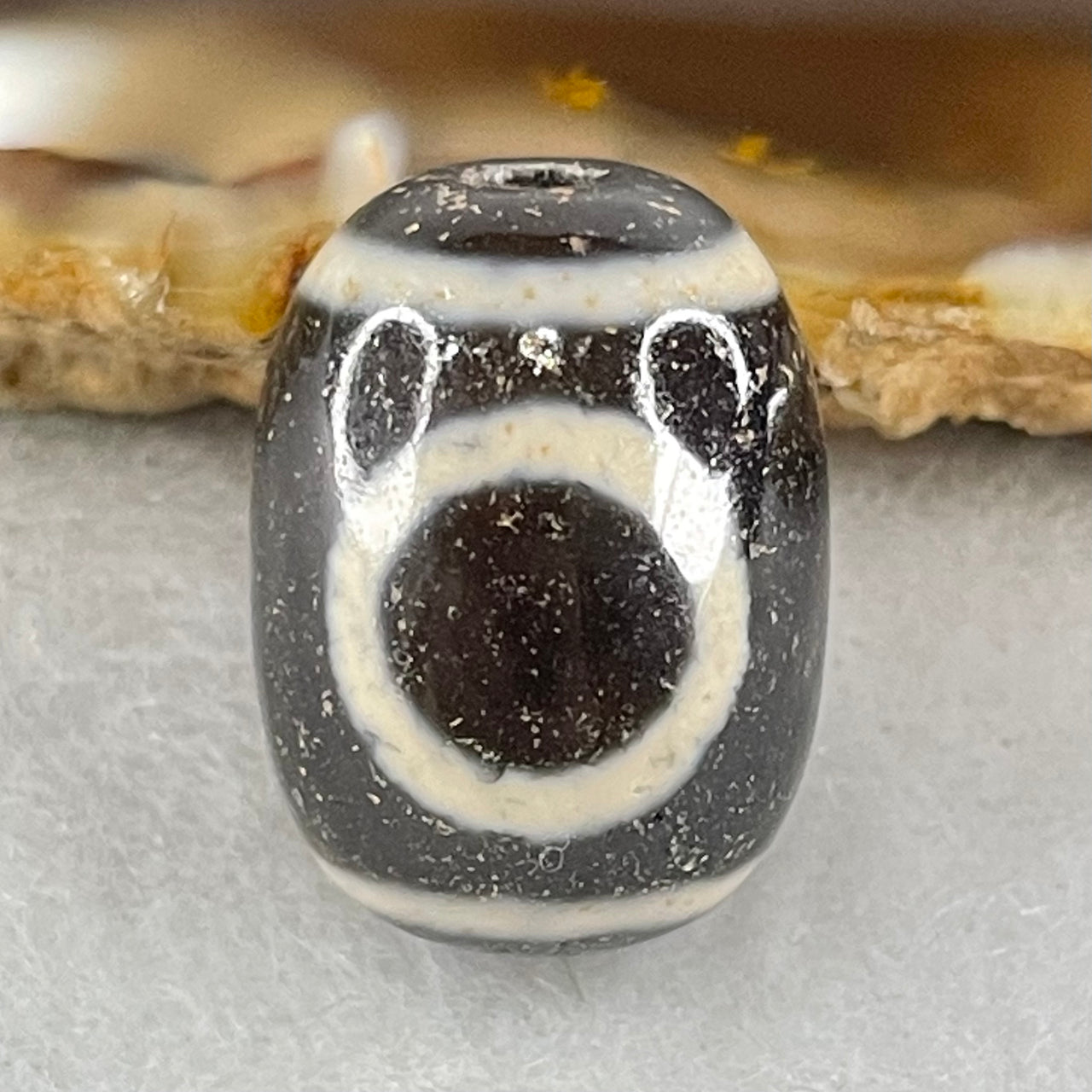 Natural Powerful Tibetan Old Oily Agate 1 Eye With Swastika Dzi Bead (Hotu Dzi) 4.58g 17.5 by 13.0mm - Huangs Jadeite and Jewelry Pte Ltd
