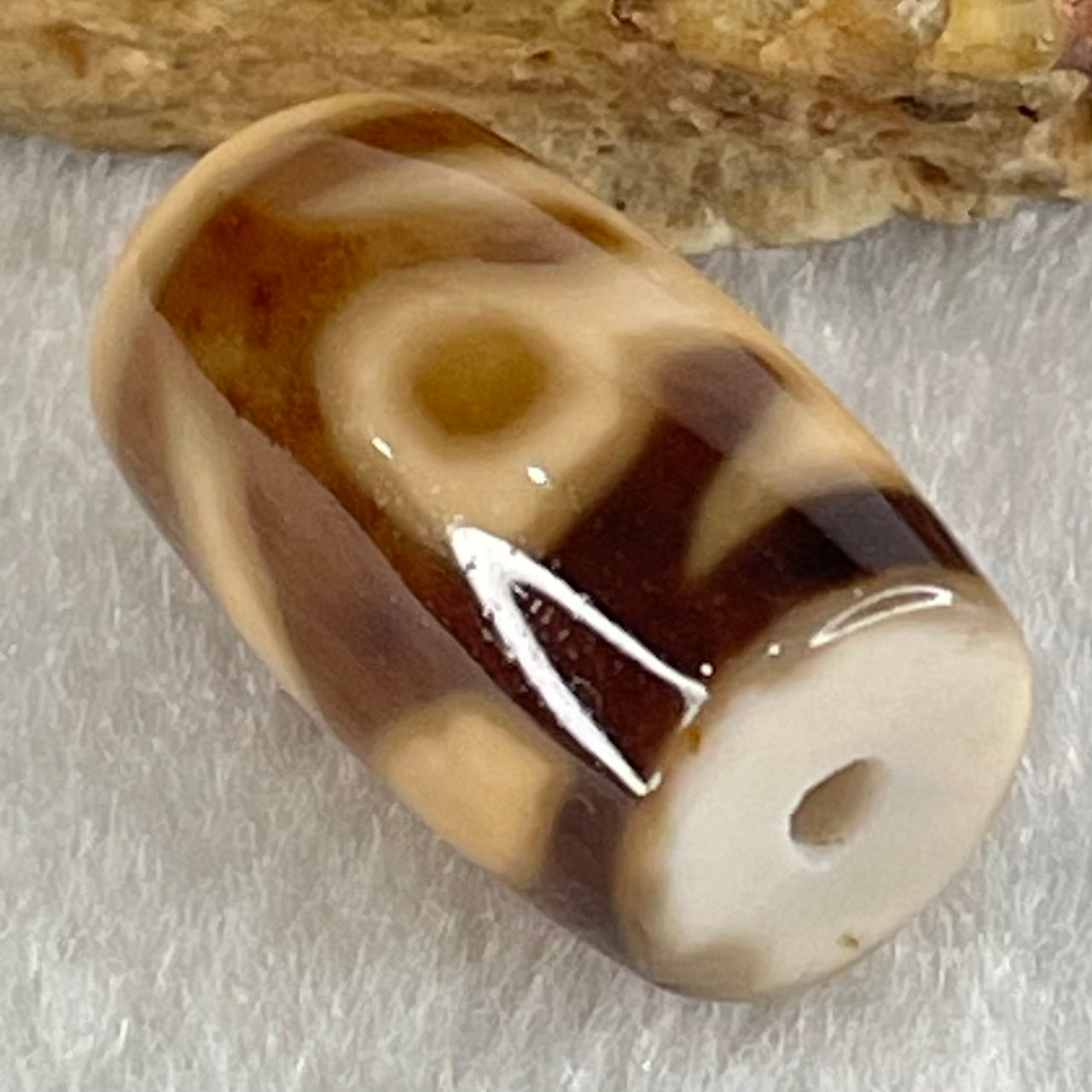 Natural Powerful Tibetan Old Oily Agate Patina Guiren Tairen Human Dzi Bead Totem Amulet Heavenly Master (Tian Zhu) 贵人天诛 4.58g 19.3 by 11.4mm - Huangs Jadeite and Jewelry Pte Ltd
