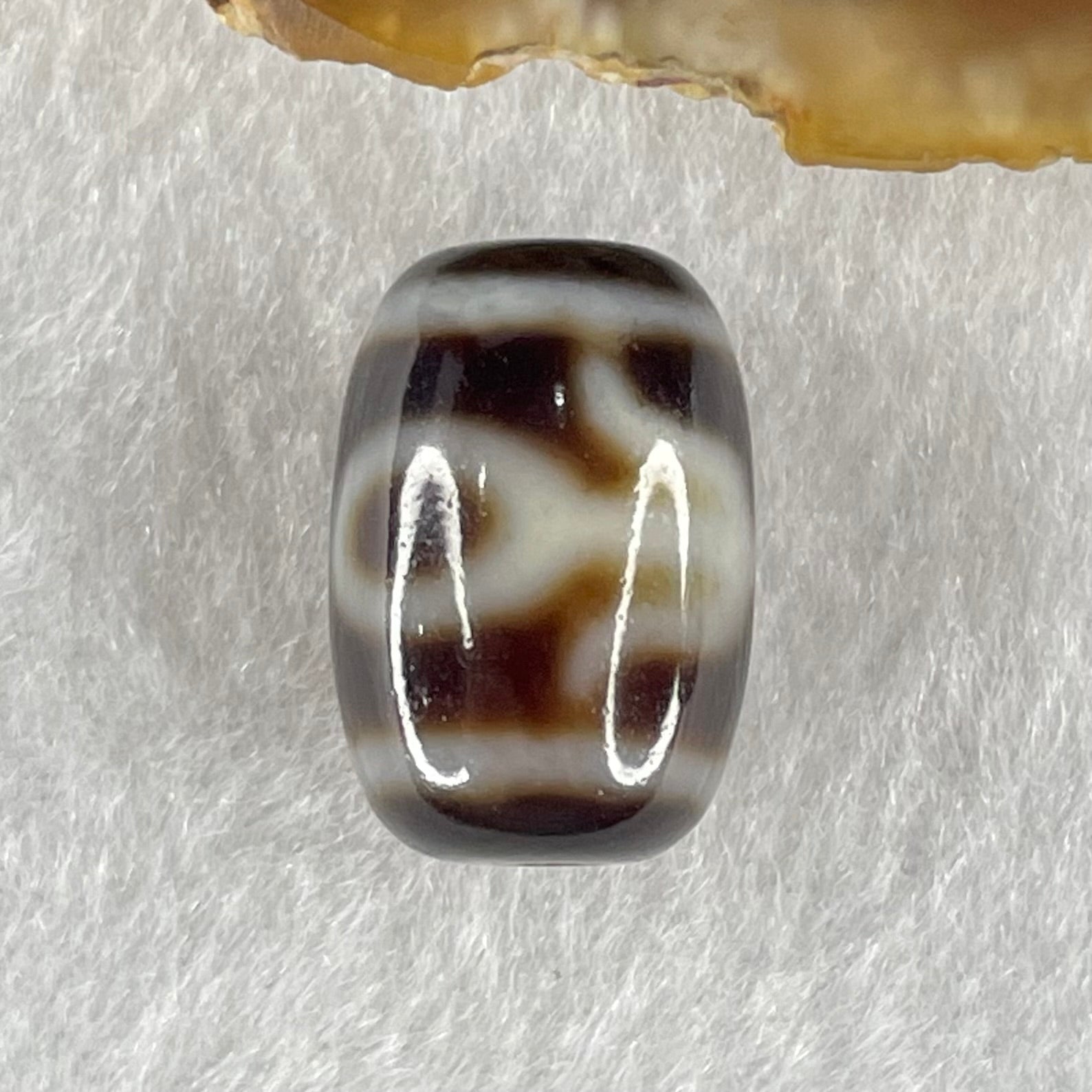 Natural Powerful Tibetan Old Oily Agate Patina Guiren Tairen Human Dzi Bead Totem Amulet Heavenly Master (Tian Zhu) 贵人天诛 4.67g 18.3 by 12.7mm - Huangs Jadeite and Jewelry Pte Ltd