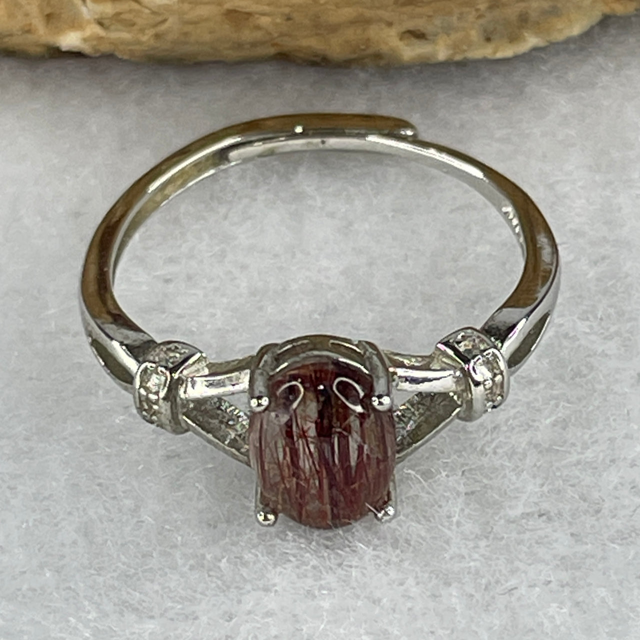 Good Grade Natural Copper Shun Fa Rutilated Ring 1.54g 7.8 by 6.1 by 3.4mm (Adjustable Size)