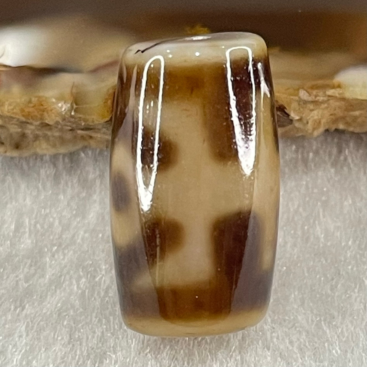 Natural Powerful Tibetan Old Oily Agate Patina Guiren Tairen Human Dzi Bead Totem Amulet Heavenly Master (Tian Zhu) 贵人天诛 4.64g 19.6 by 11.5mm - Huangs Jadeite and Jewelry Pte Ltd