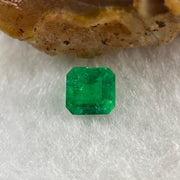 Natural Colombia Green Emerald (Beryl) Cut-Cornered Rectangular step cut 0.59ct 5.3 by 5.1 by 3.2mm - Huangs Jadeite and Jewelry Pte Ltd