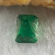 Natural Colombia Green Emerald (Beryl) Cut-Cornered Rectangular step cut 0.81ct 6.5 by 4.5 by 3.6mm - Huangs Jadeite and Jewelry Pte Ltd