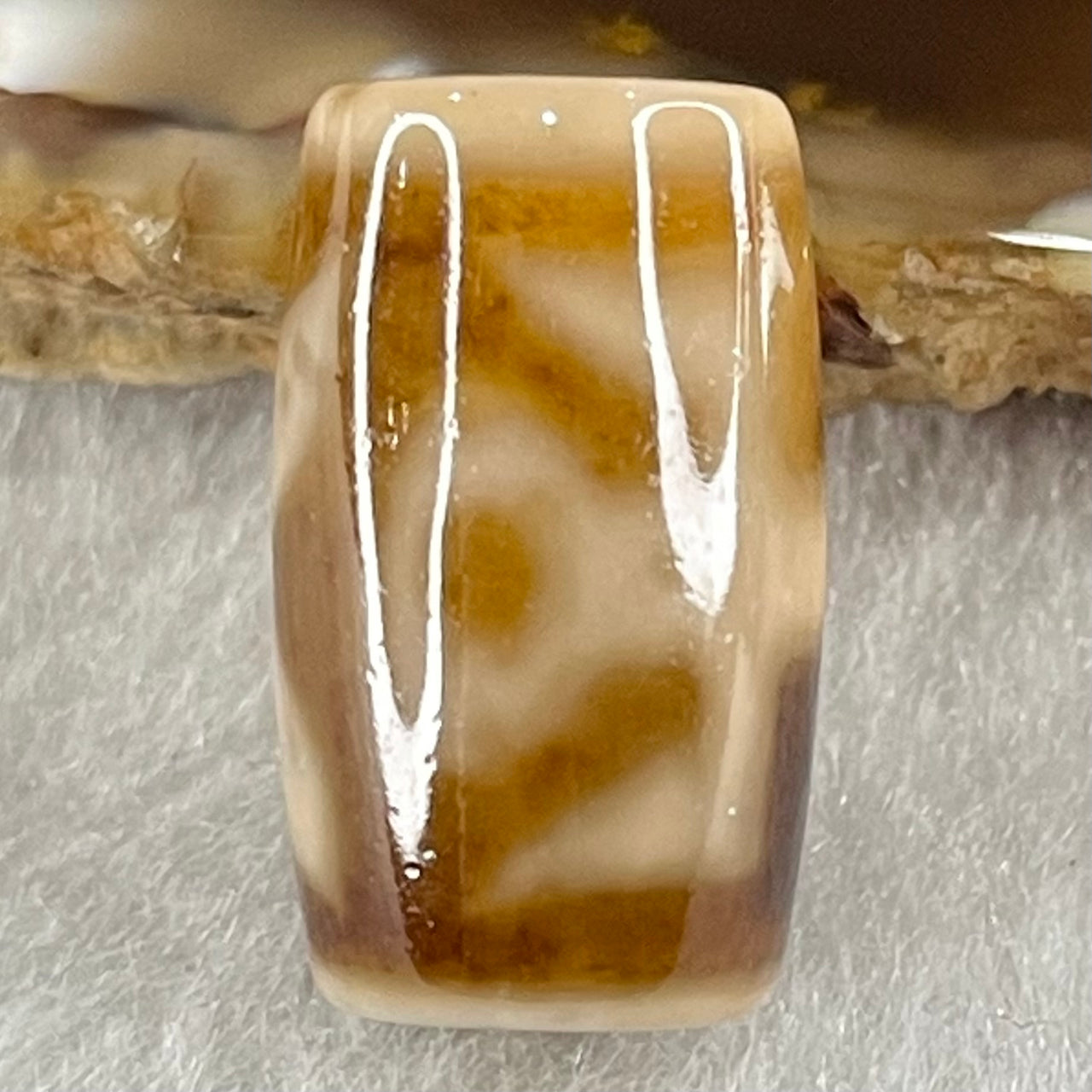 Natural Powerful Tibetan Old Oily Agate Patina Guiren Tairen Human Dzi Bead Totem Amulet Heavenly Master (Tian Zhu) 贵人天诛 4.85g 19.5 by 11.6mm - Huangs Jadeite and Jewelry Pte Ltd