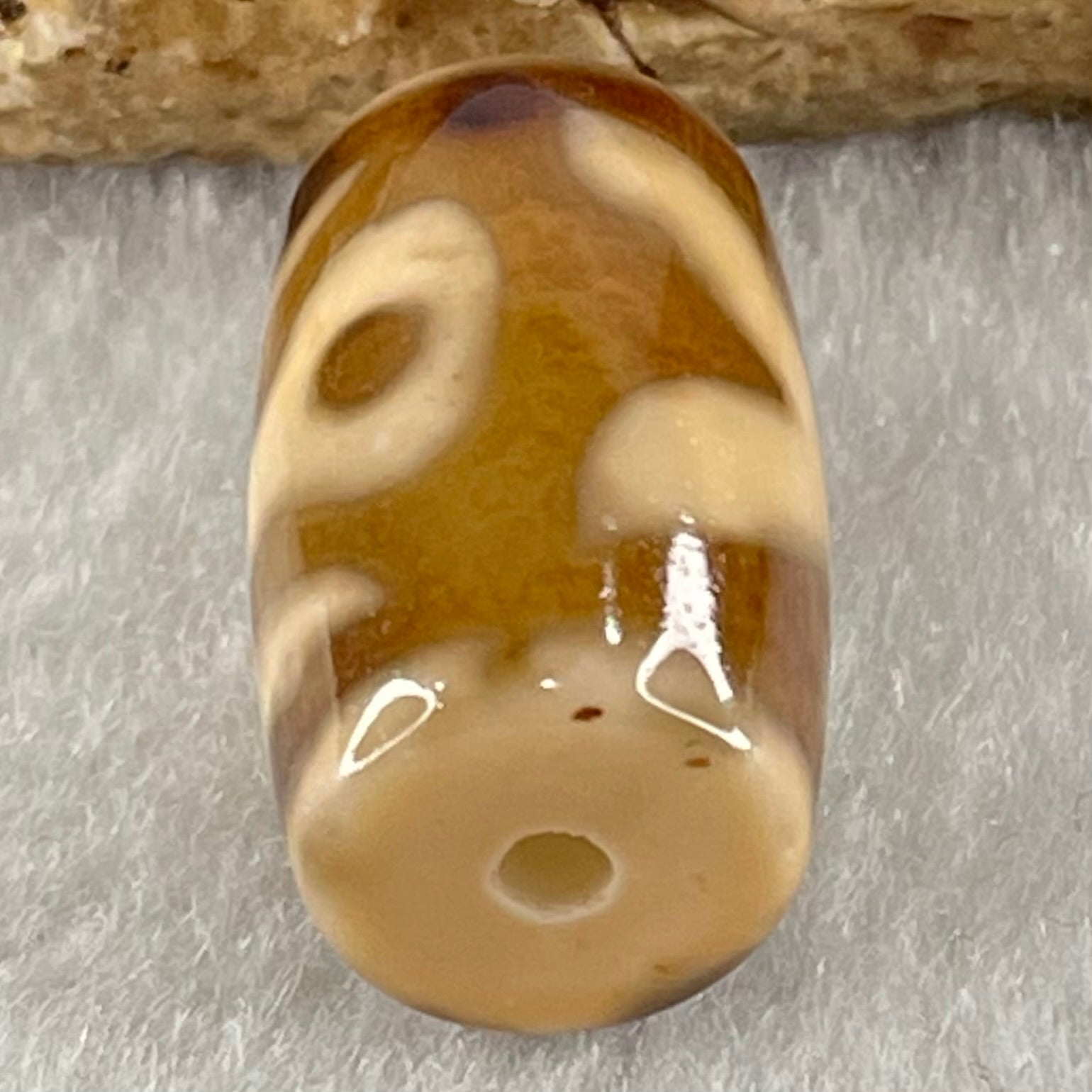 Natural Powerful Tibetan Old Oily Agate Patina Guiren Tairen Human Dzi Bead Totem Amulet Heavenly Master (Tian Zhu) 贵人天诛 4.77g 19.6 by 11.8mm - Huangs Jadeite and Jewelry Pte Ltd