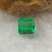 Natural Colombia Green Emerald (Beryl) Cut-Cornered Rectangular step cut 0.63ct 5.3 by 4.7 by 3.7mm - Huangs Jadeite and Jewelry Pte Ltd