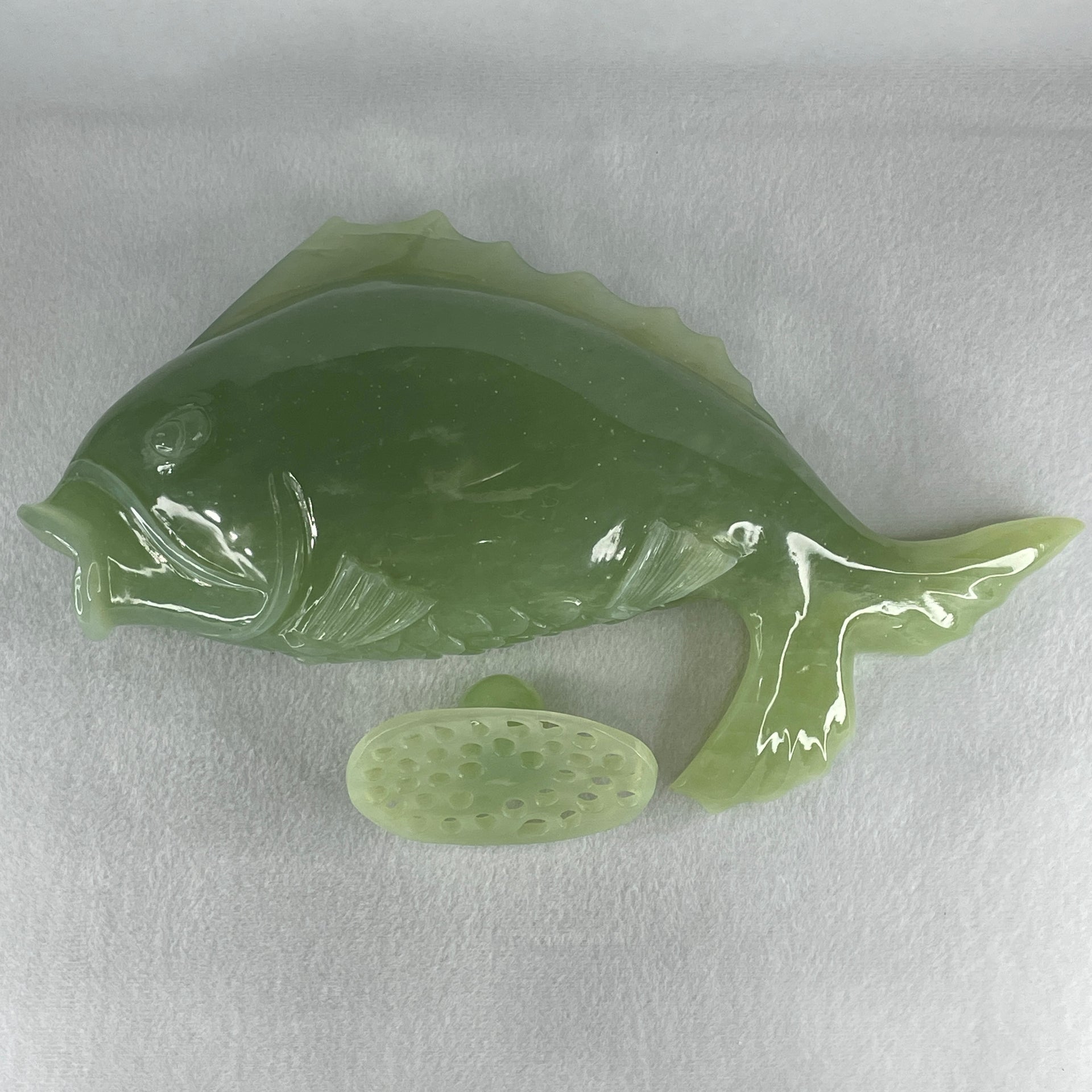 Natural Jelly Green Serpentine Carp Fish Pot Display 2,074.0g 310.0 by 183.0 by 98.0mm - Huangs Jadeite and Jewelry Pte Ltd