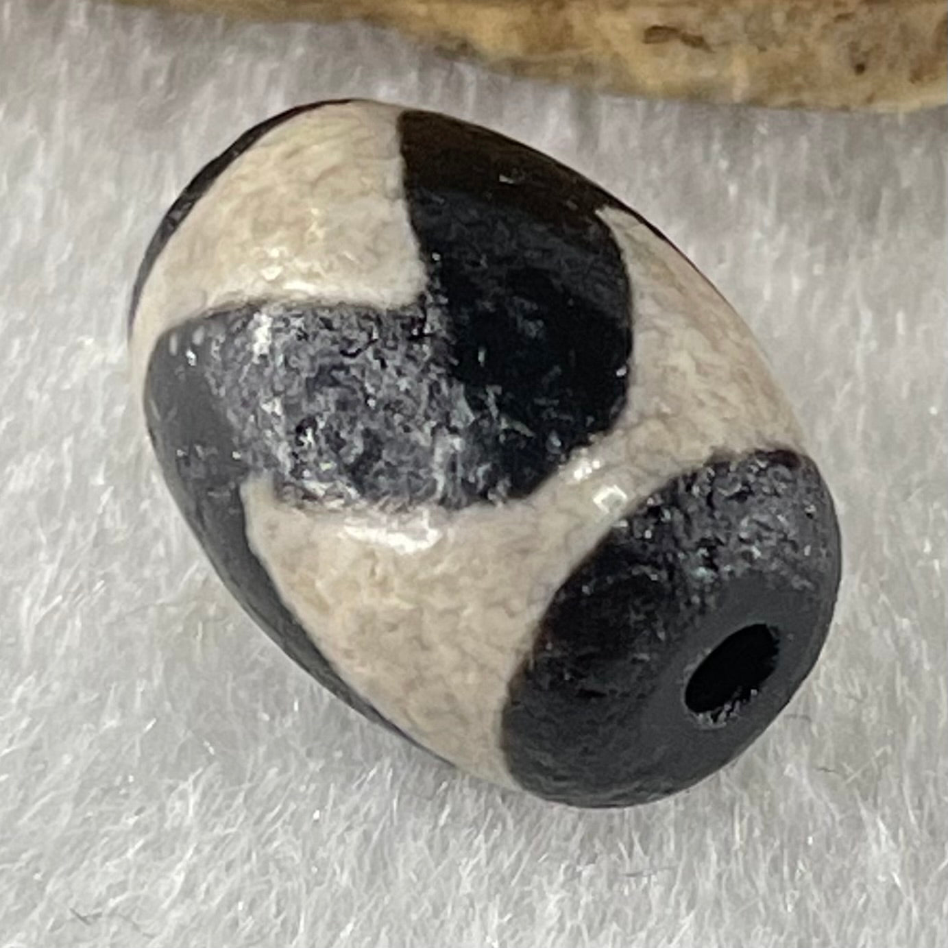 Natural Powerful Tibetan Old Oily Agate Tiger Tooth Daluo Dzi Bead Heavenly Master (Tian Zhu) 2.04g 14.1 by 10.0mm - Huangs Jadeite and Jewelry Pte Ltd