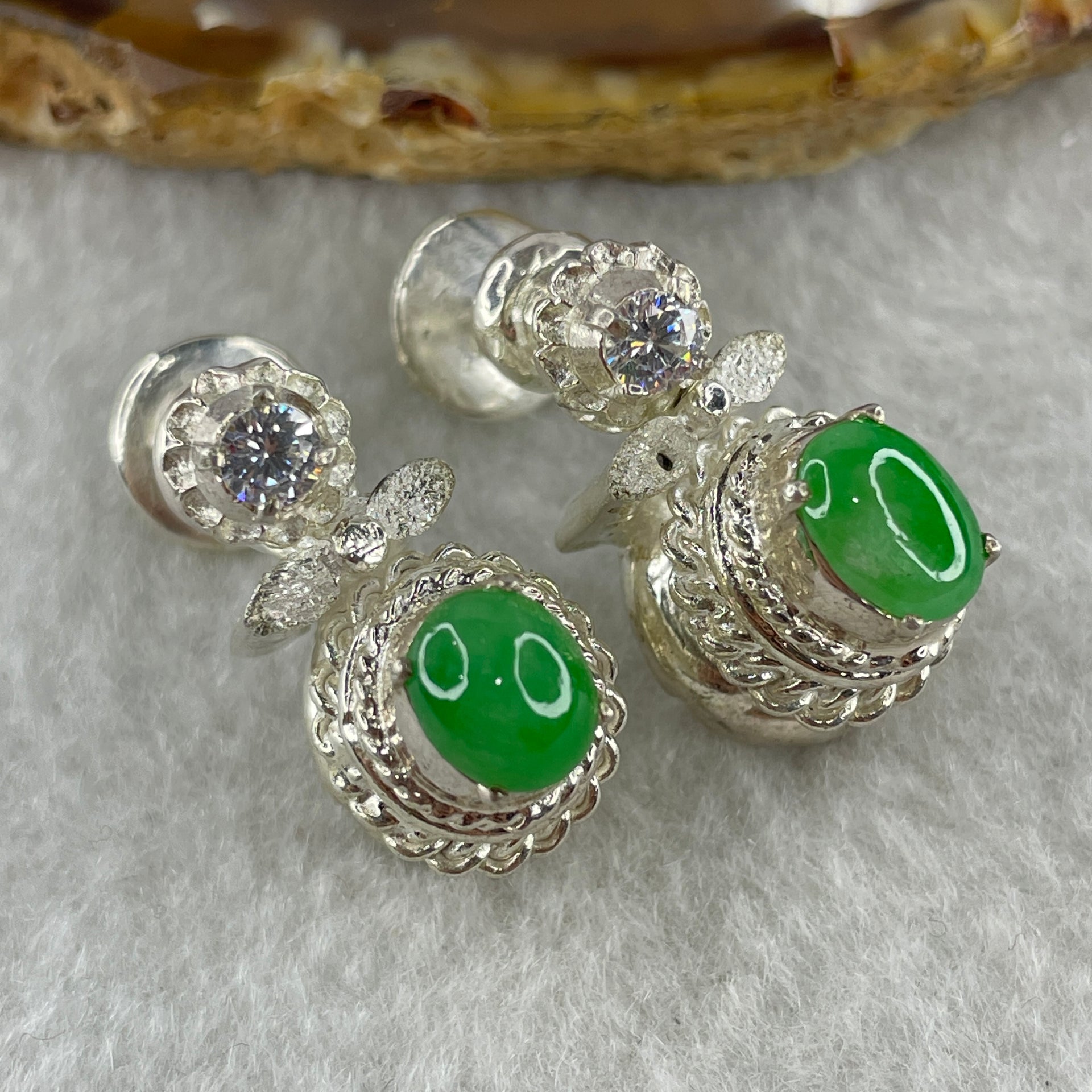 Type A Natural Apple Green Jadeite Cabochon 8.1 by 6.2 by 3.0mm Stone for Setting 20.60g (On Silver Earring Mold) - Huangs Jadeite and Jewelry Pte Ltd
