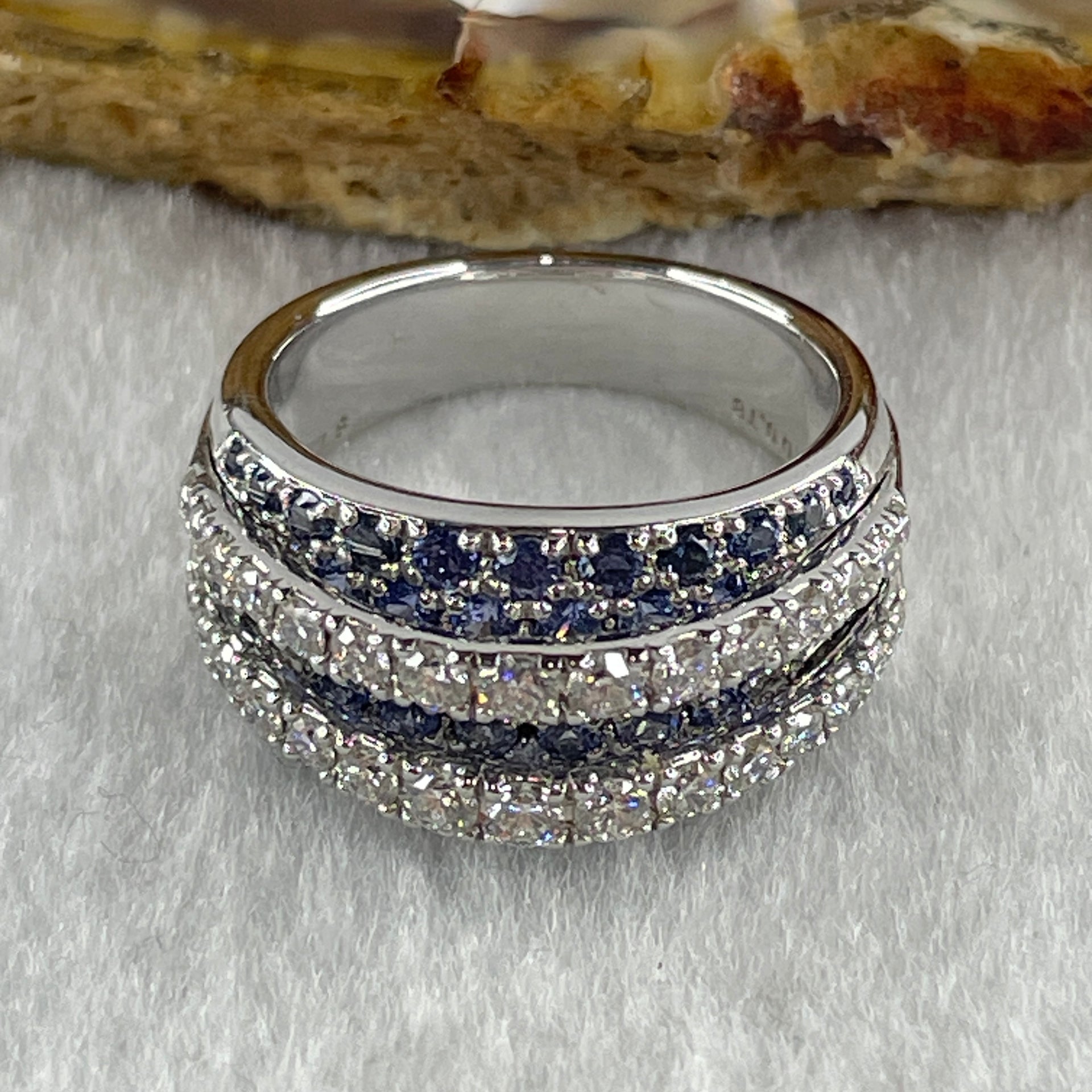 High Grade Natural Pastel Blue Sapphire 1.28ct Natural Diamonds 0.78ct 18K 750 White Gold Ring Total 11.53g US6.75 HK14.5 EUR53 Inner Diameter 17mm - Huangs Jadeite and Jewelry Pte Ltd