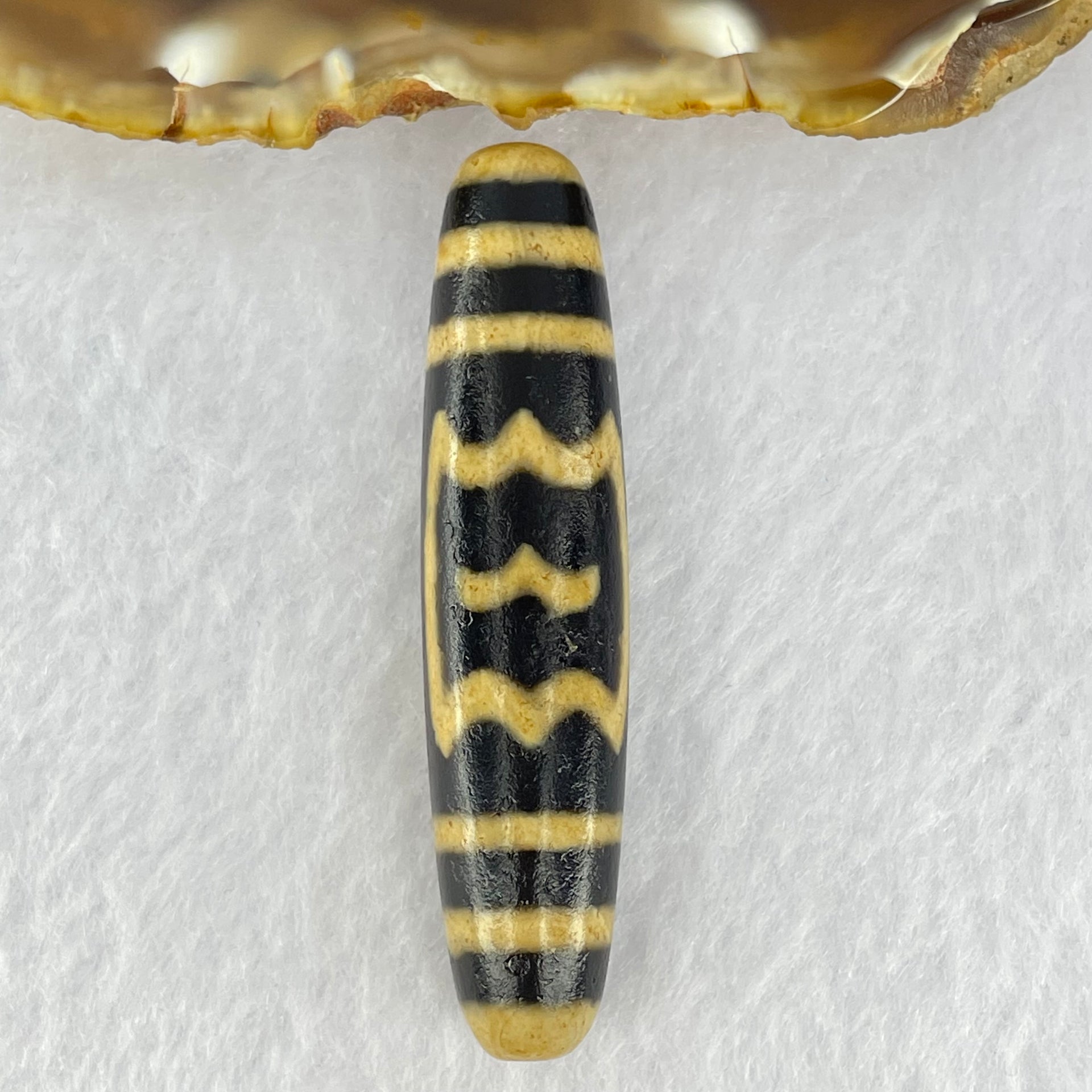 Natural Powerful Tibetan Old Oily Agate Garuda Long Dzi Bead Heavenly Master (Tian Zhu) 15.26g 57.4 by 13.5mm - Huangs Jadeite and Jewelry Pte Ltd