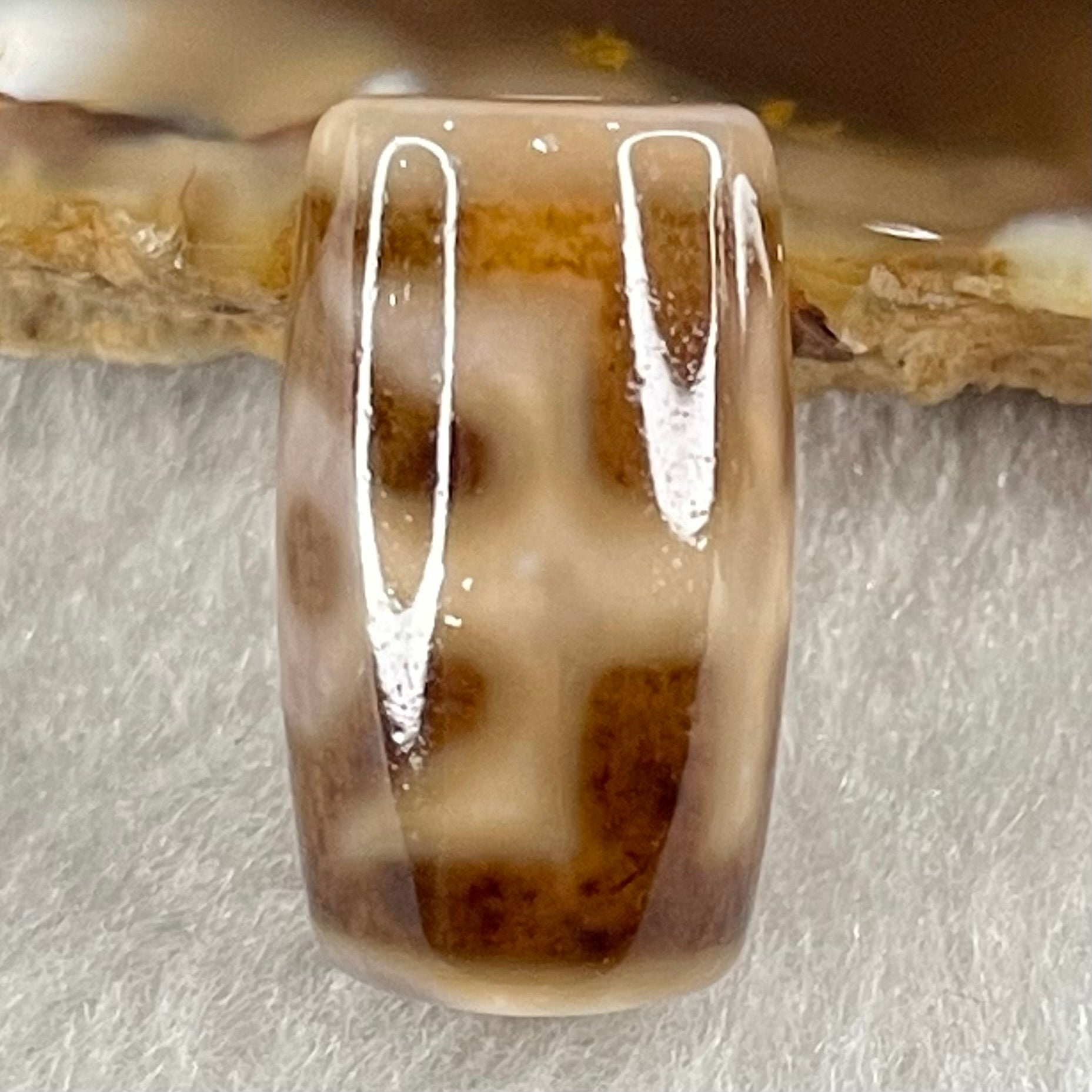 Natural Powerful Tibetan Old Oily Agate Patina Guiren Tairen Human Dzi Bead Totem Amulet Heavenly Master (Tian Zhu) 贵人天诛 4.72g 20.0 by 11.7mm - Huangs Jadeite and Jewelry Pte Ltd