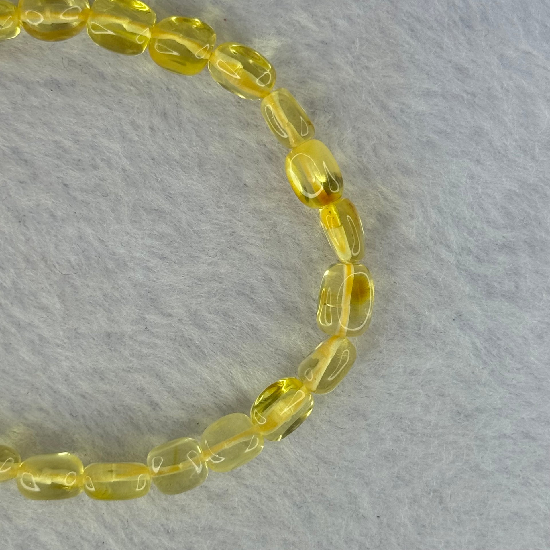 Natural Amber Pebble Shape Bracelet 天然琥珀手链 4.22g 16.5cm 6.4mm 25 Beads - Huangs Jadeite and Jewelry Pte Ltd