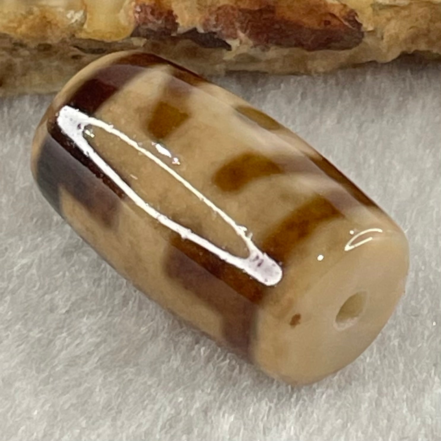 Natural Powerful Tibetan Old Oily Agate Patina Guiren Tairen Human Dzi Bead Totem Amulet Heavenly Master (Tian Zhu) 贵人天诛 4.68g 19.9 by 11.6mm - Huangs Jadeite and Jewelry Pte Ltd